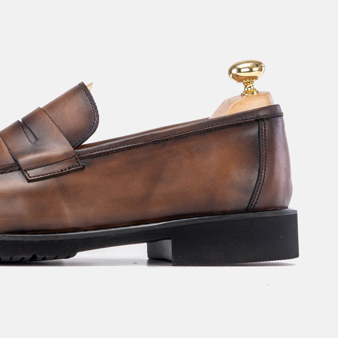 Volzak 5164 chaussure en cuir marron vintage