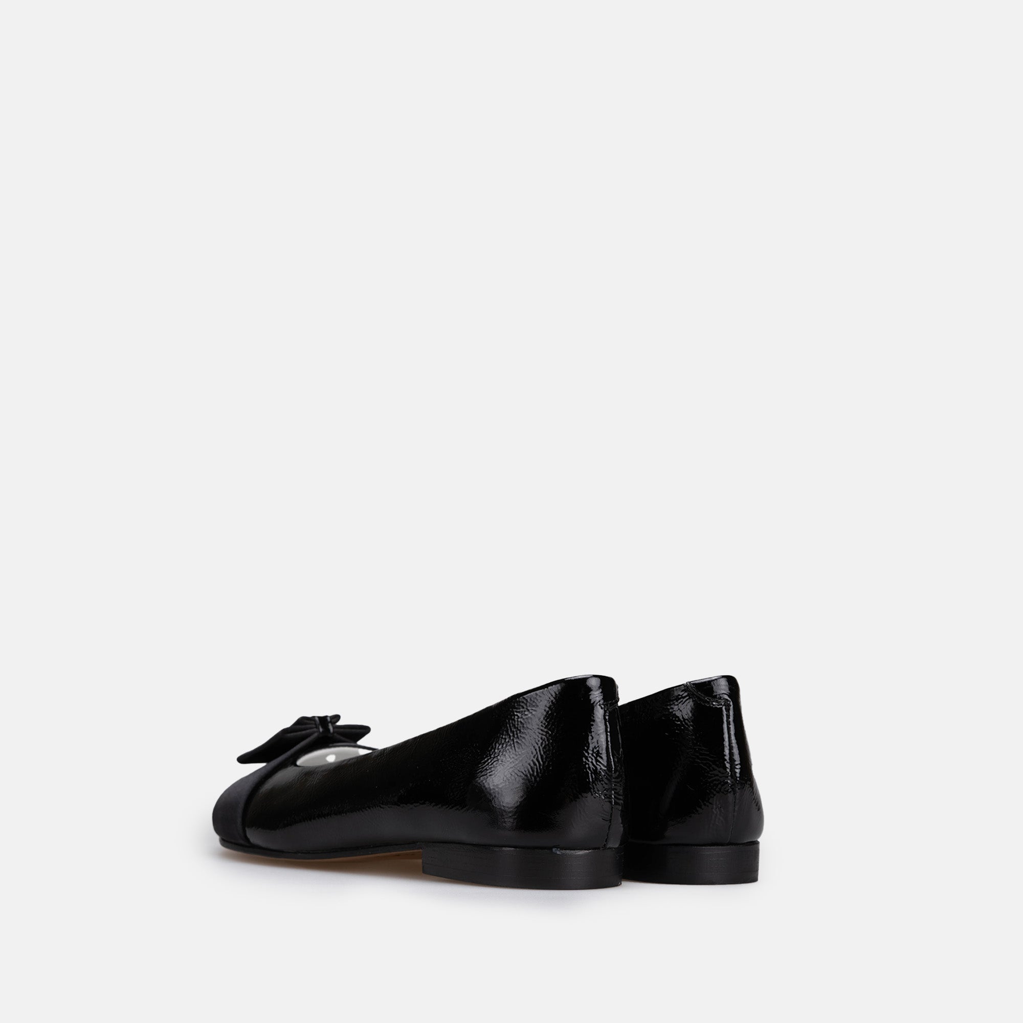 Volzak 077 Black Patent Leather Ballerina