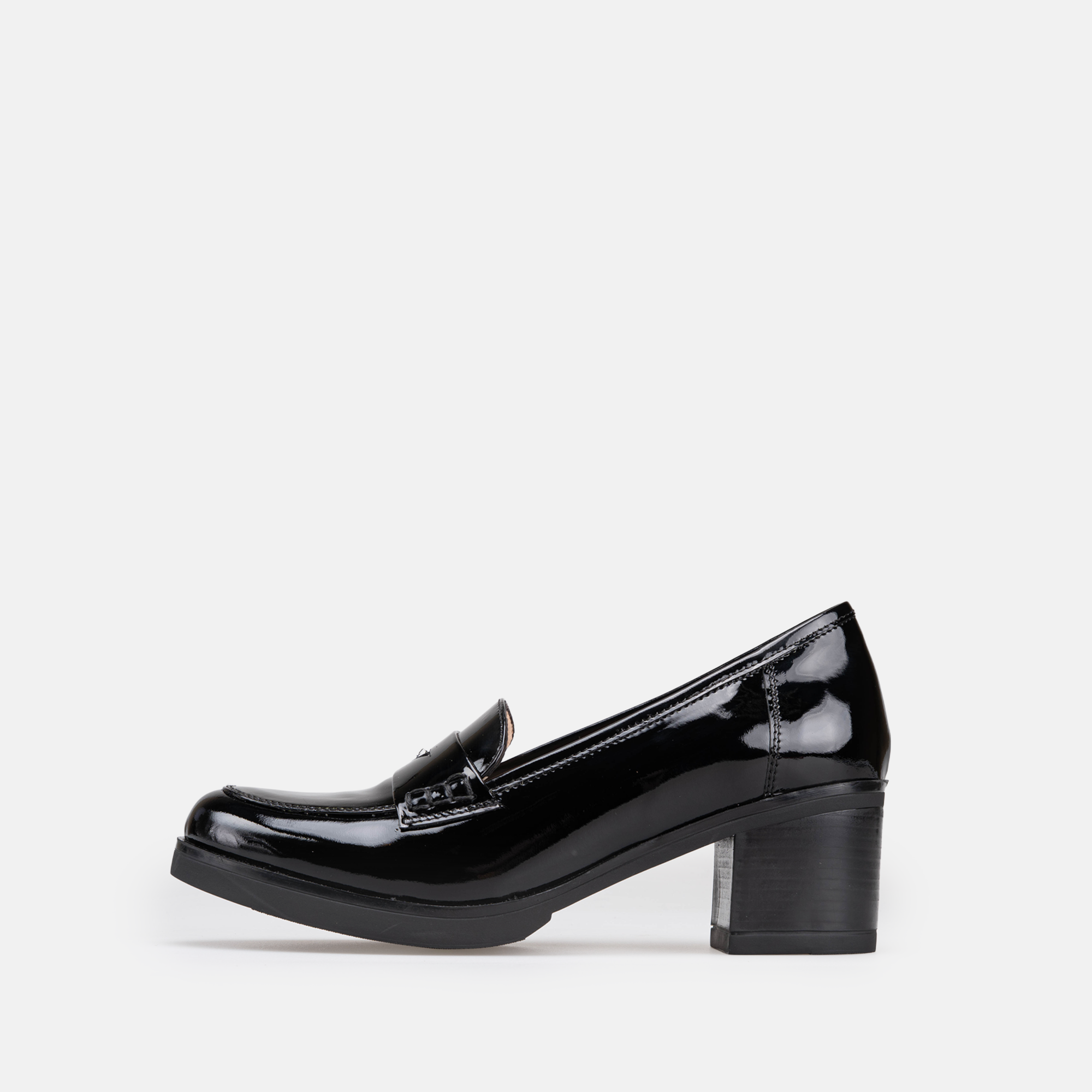 Volzak 806 chaussure en cuir noir vernis