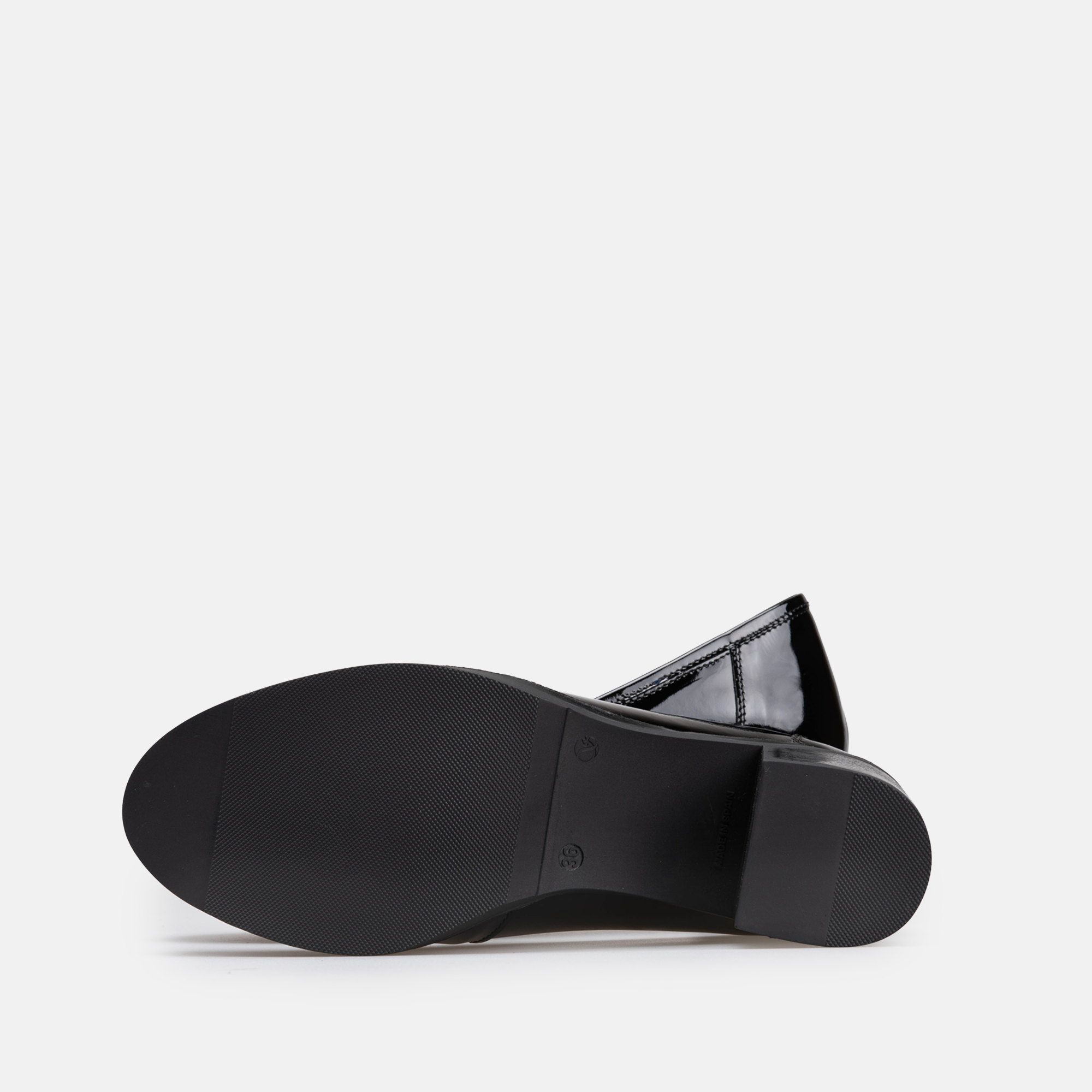 Volzak 806 chaussure en cuir noir vernis