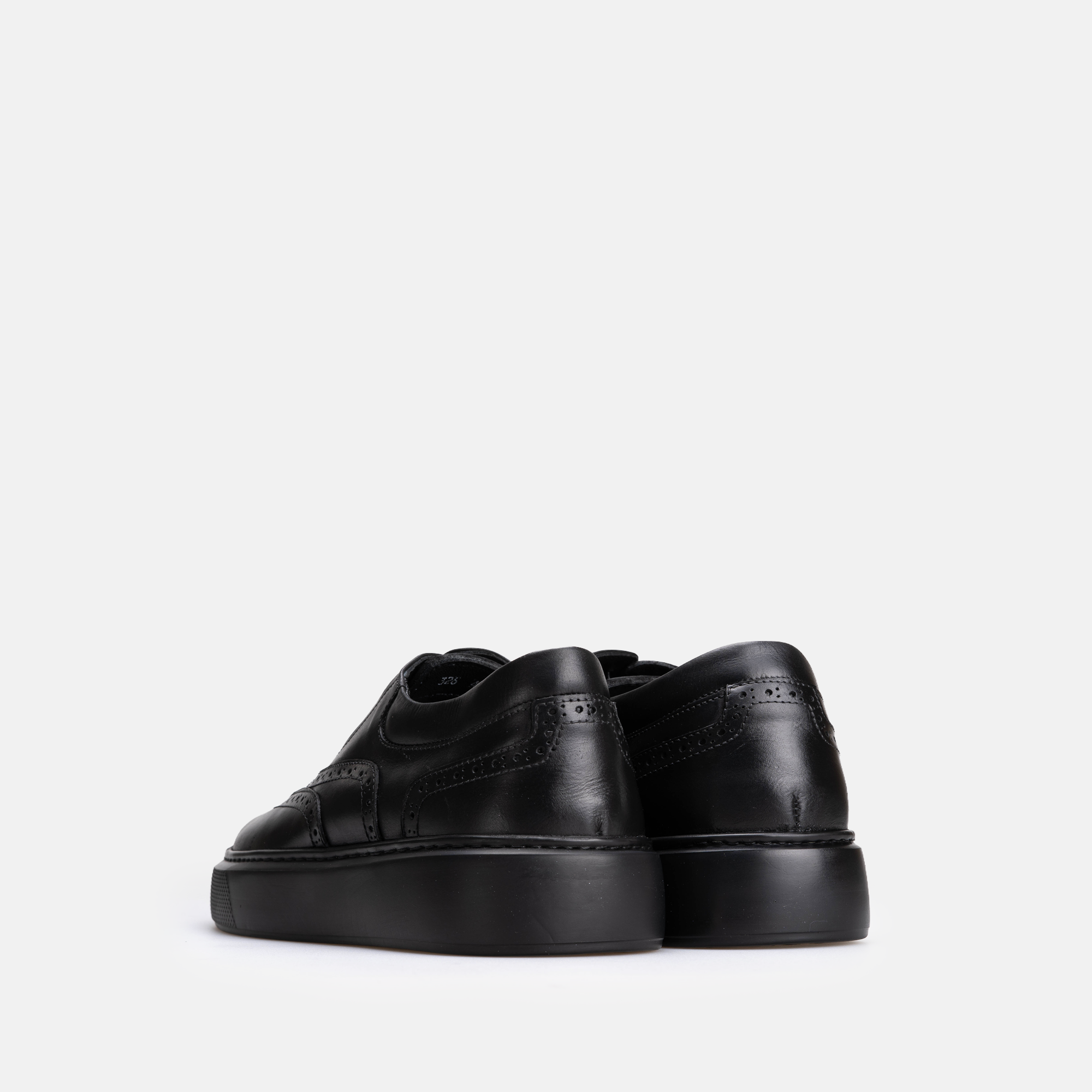 Volzak 326 Basket en cuir Noir