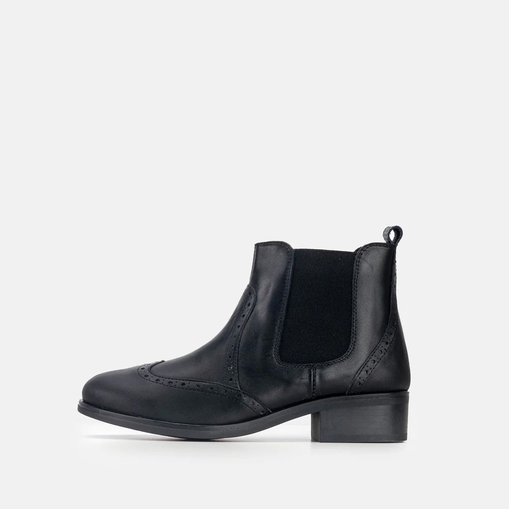 Volzak 3045 Black Leather Ankle Boot