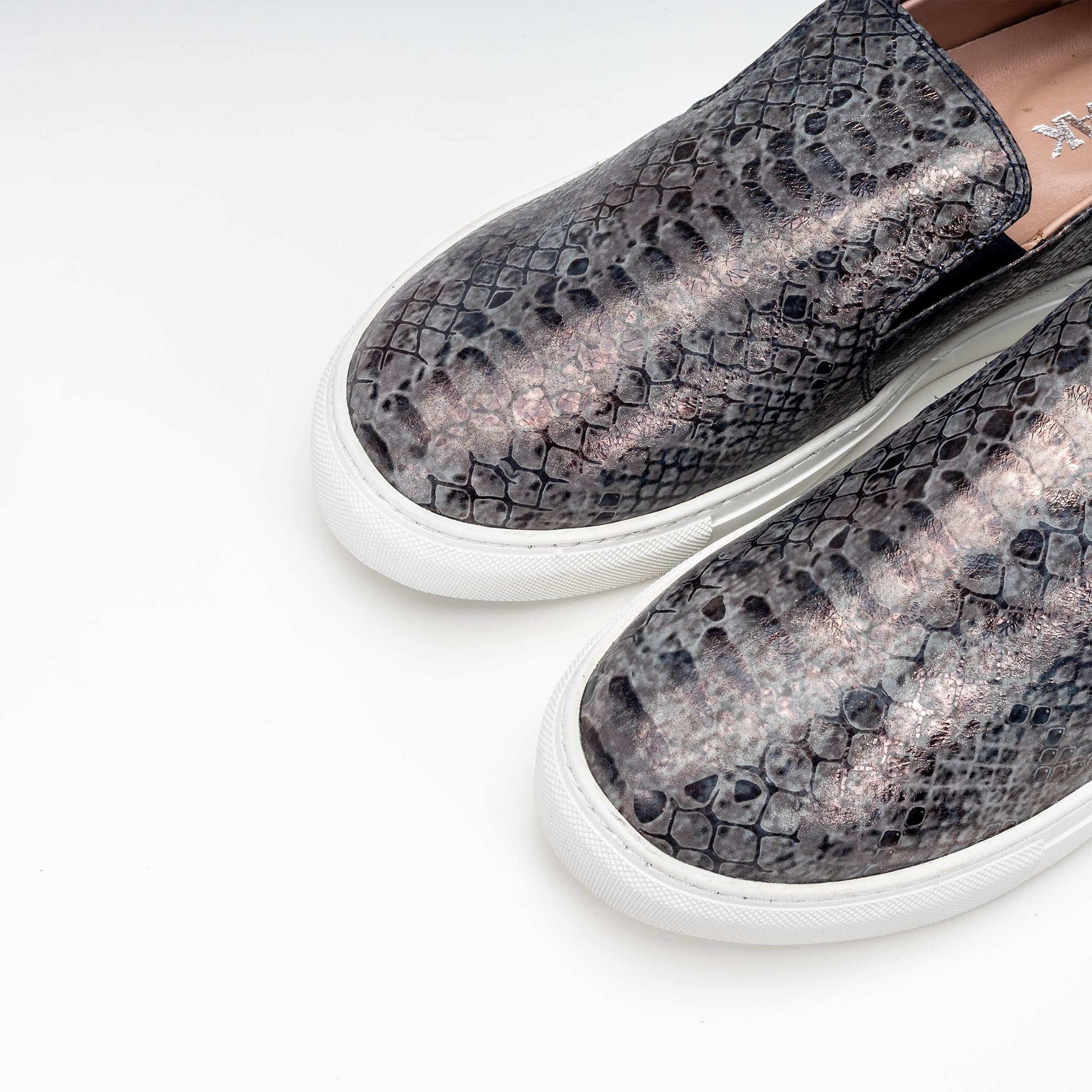 Volzak 072 Navy Blue Snake Leather Sneakers