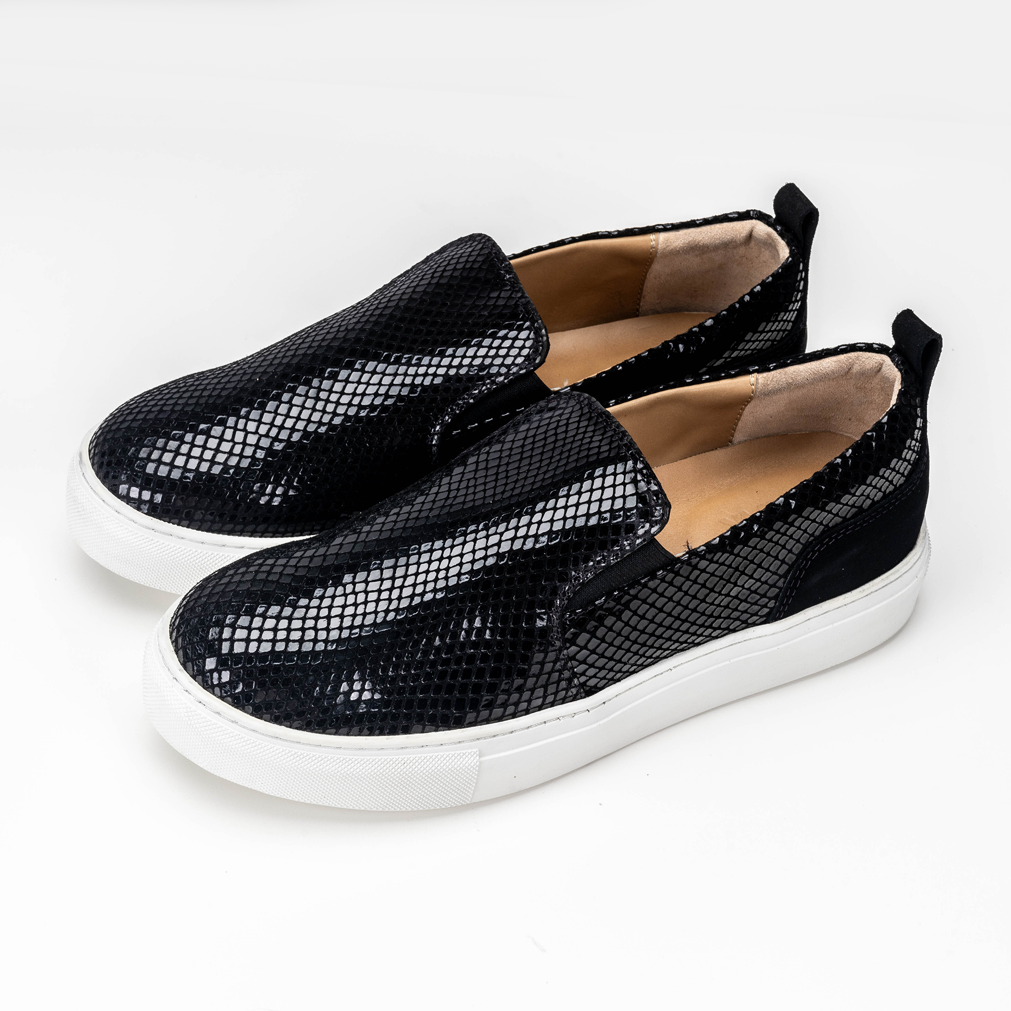 Volzak 072 Black Snake Leather Sneakers