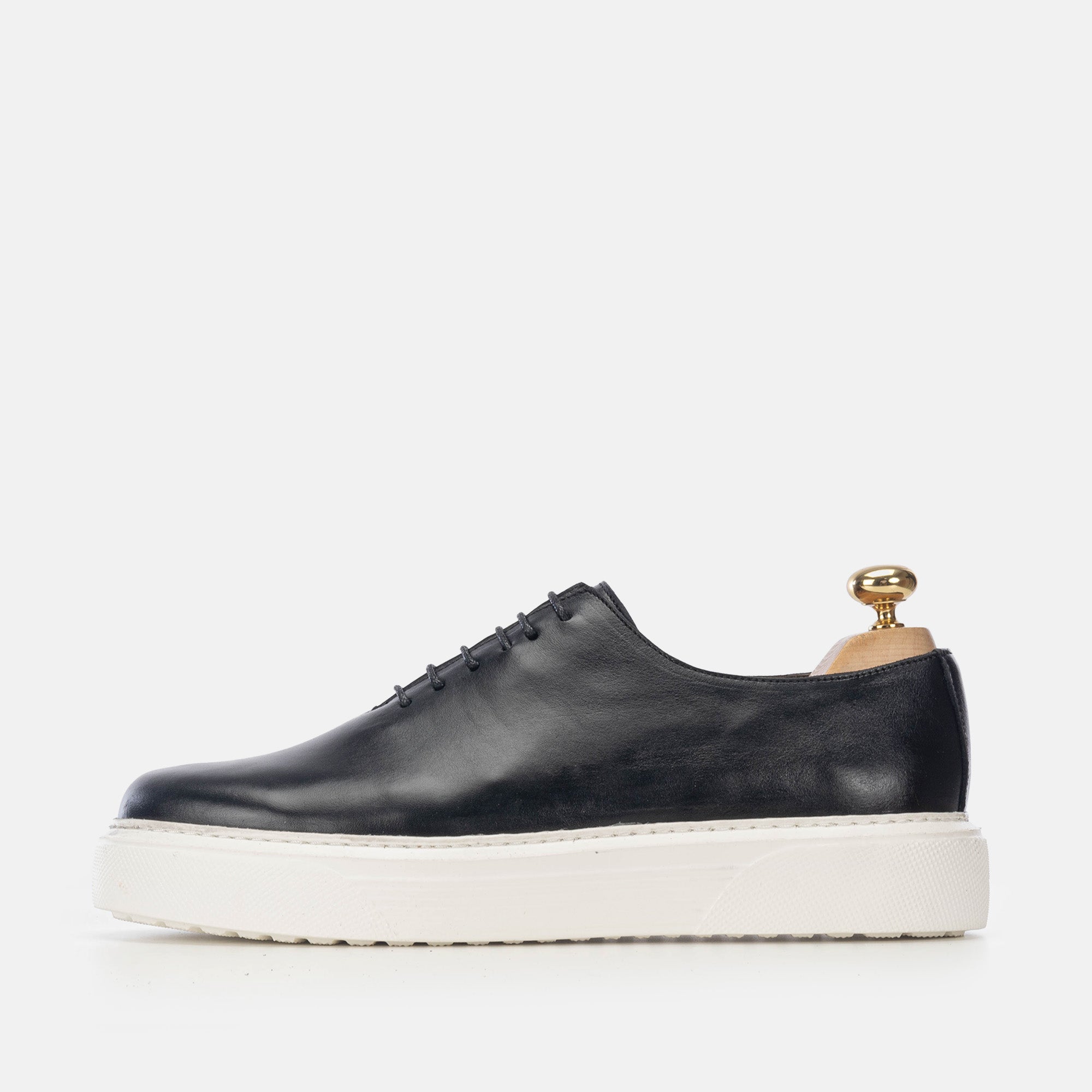 Volzak 5233 Basket en cuir noir