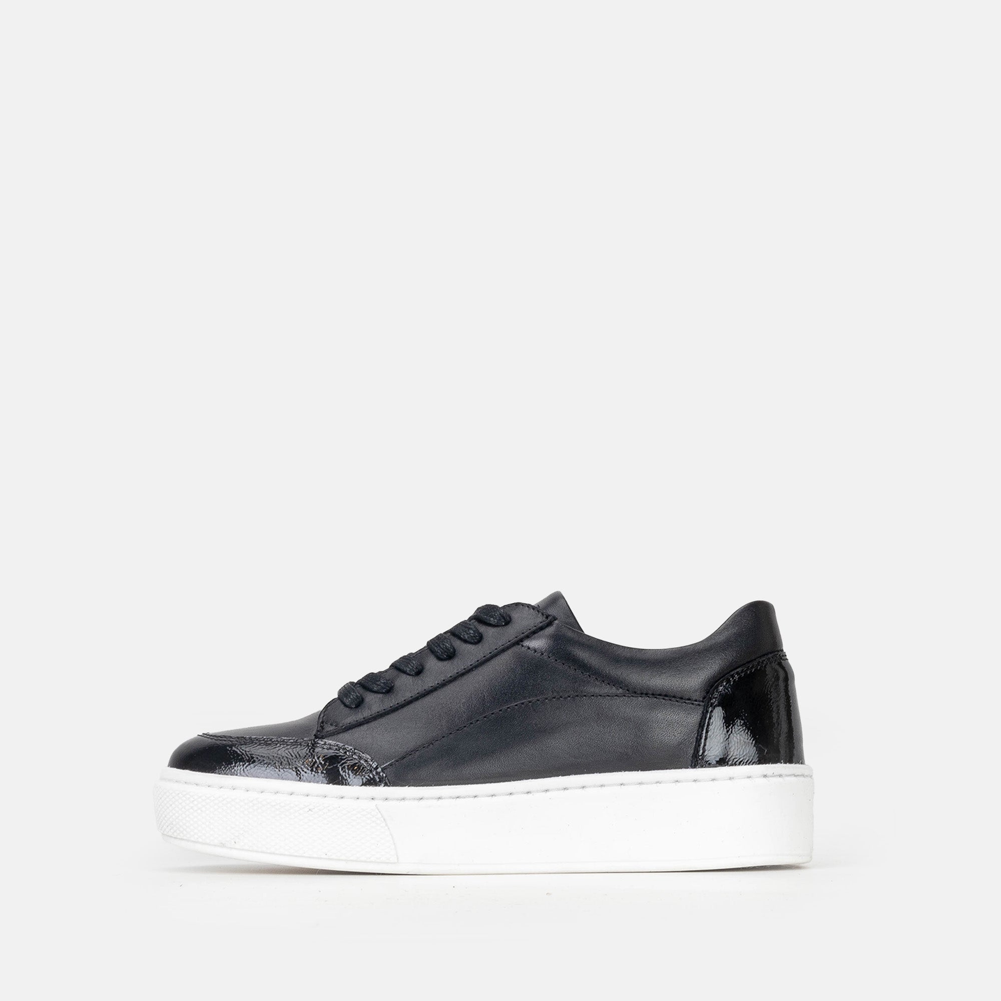 Volzak 2037 Basket en cuir Noir