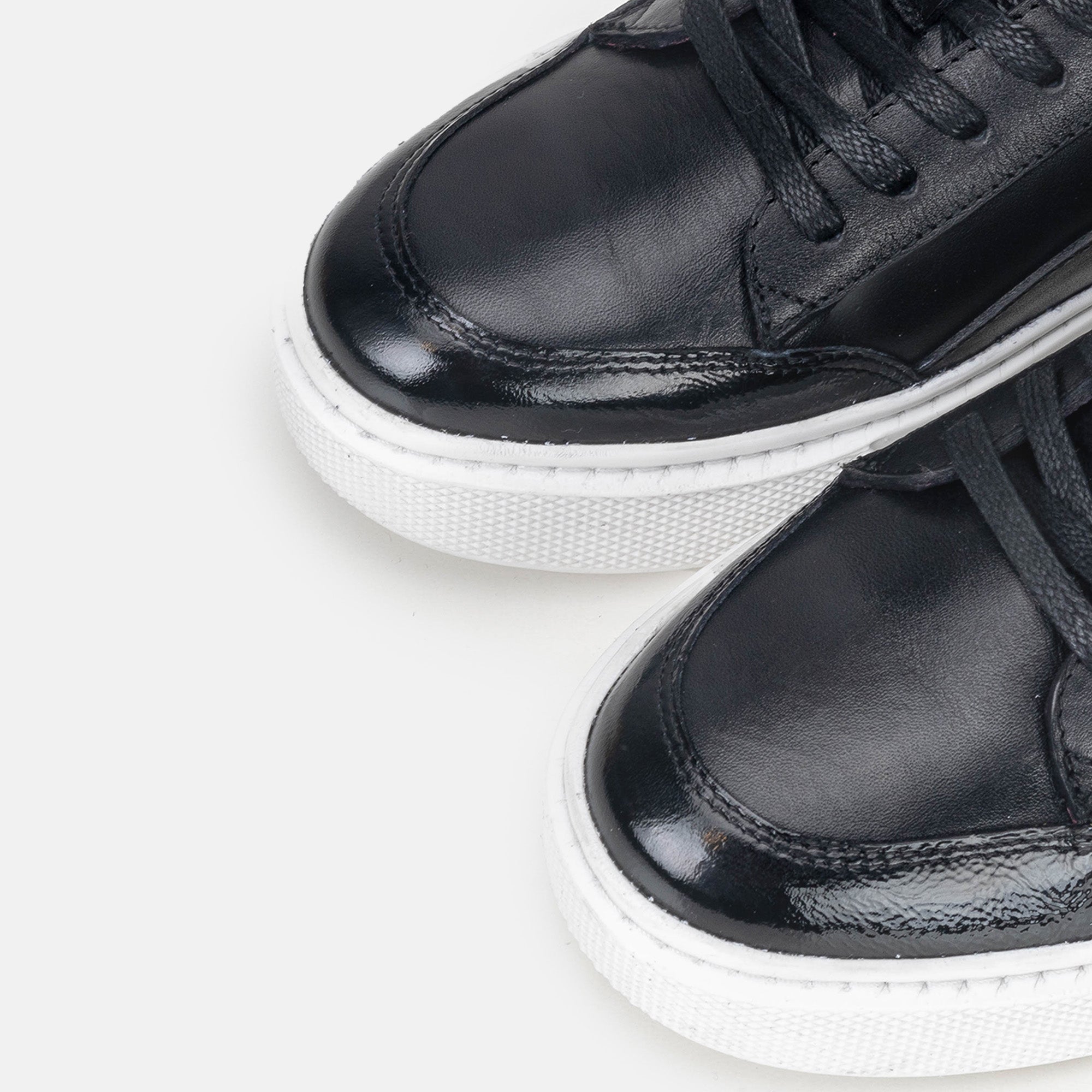 Volzak 2037 Basket en cuir Noir