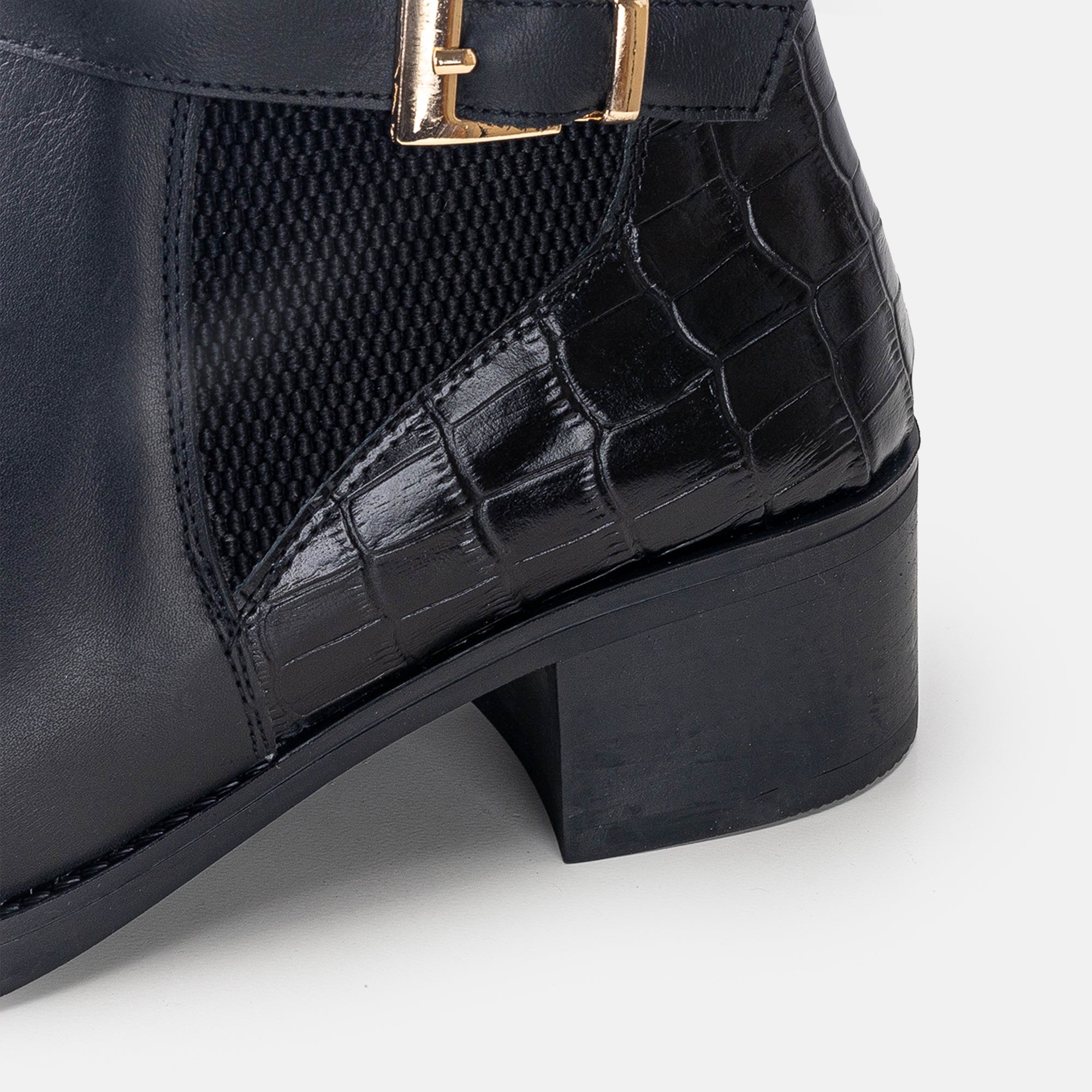 Volzak 3035 Black Leather Ankle Boot