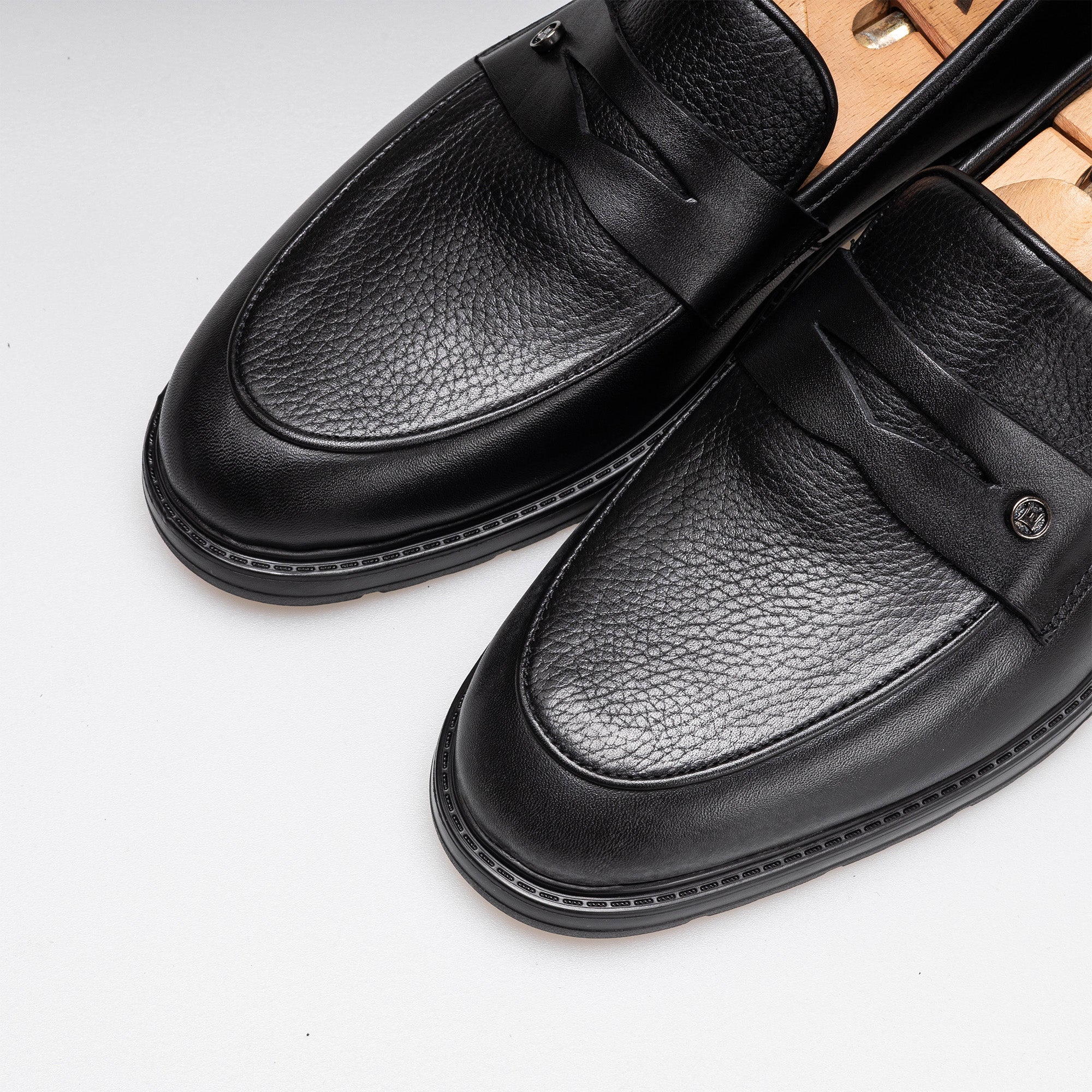 Volzak 2149 leather shoe Black