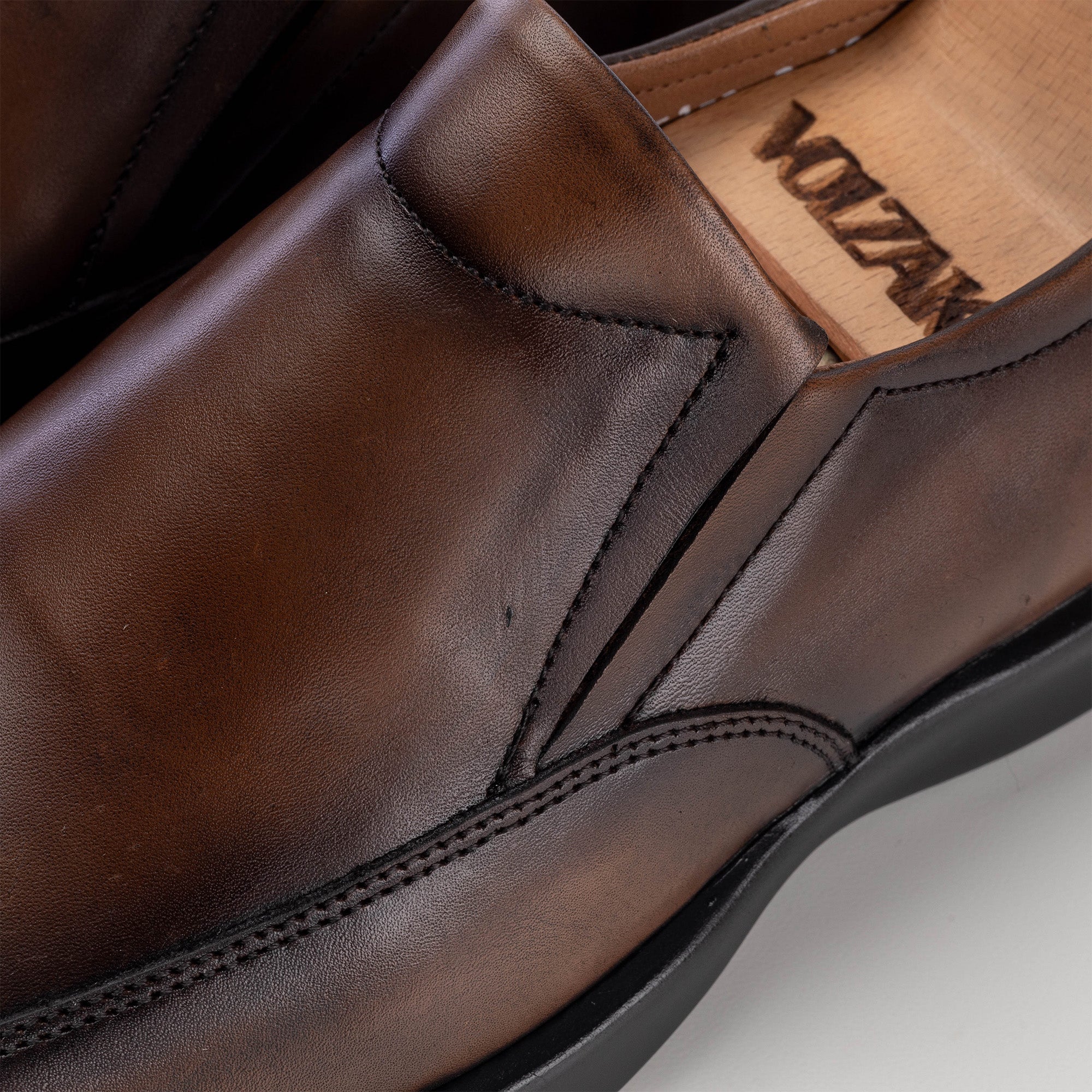Volzak 5170 chaussure médicale en cuir marron vintage
