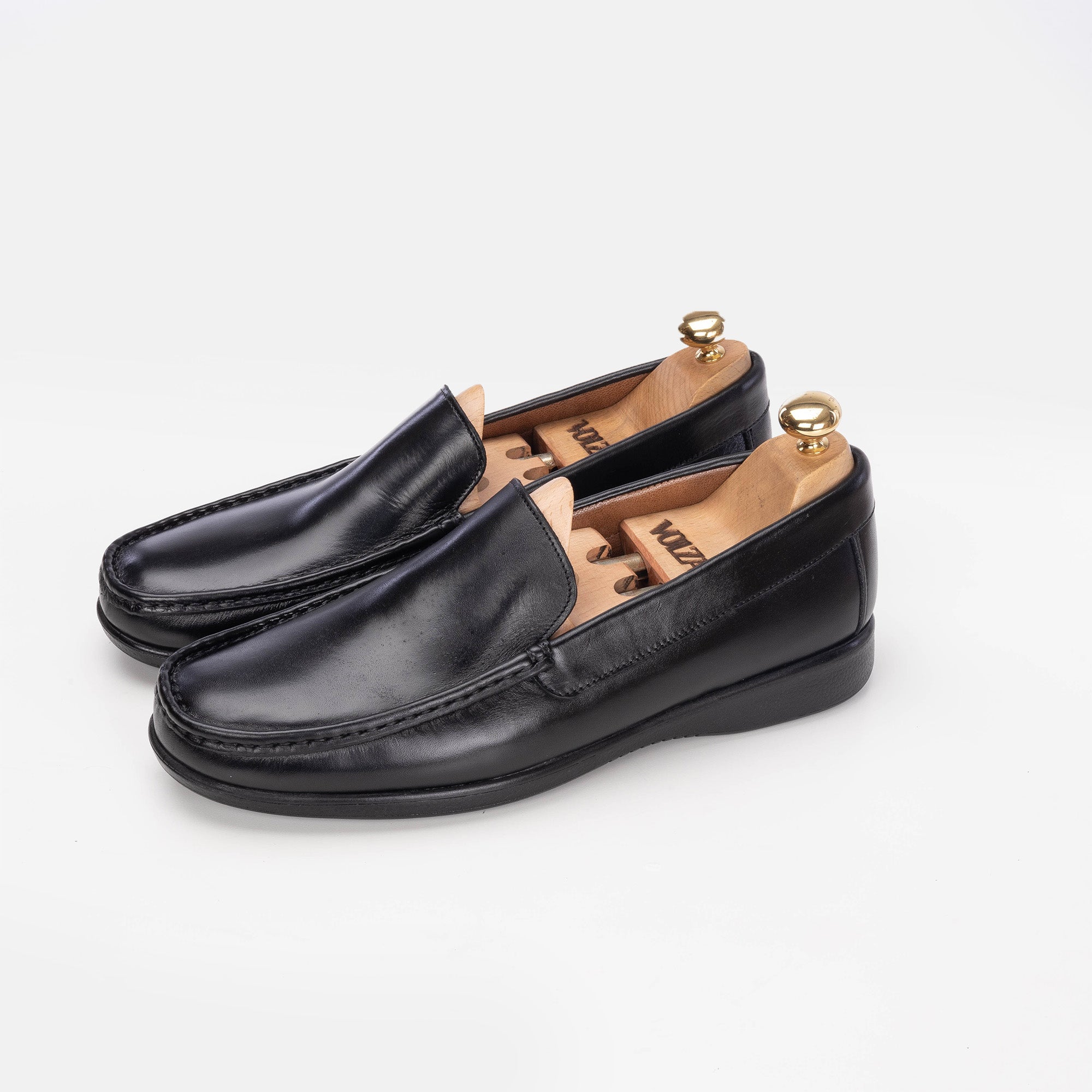Volzak 5200 Black Leather Moccasin