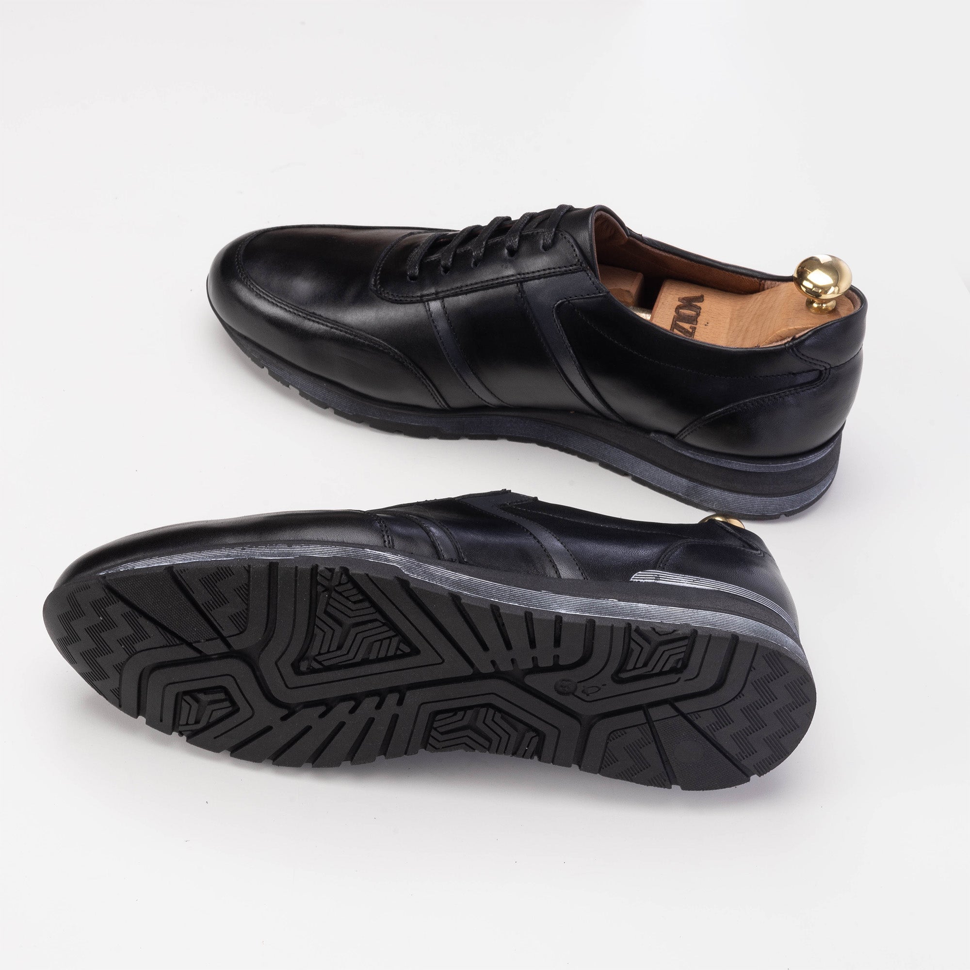 Volzak 5202 basket en cuir noir