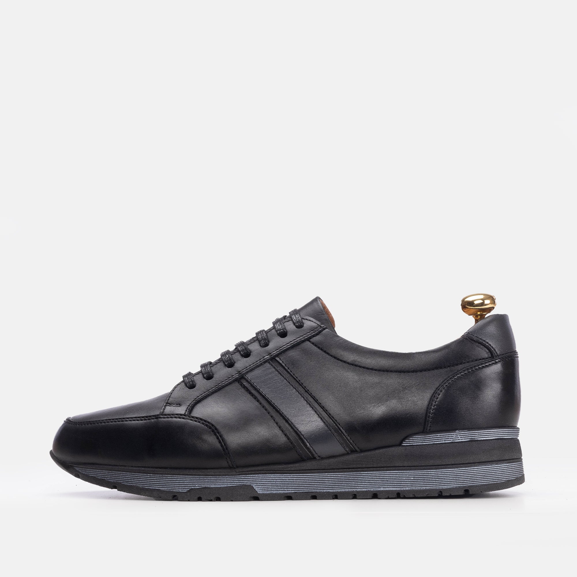 Volzak 5204 basket en cuir noir