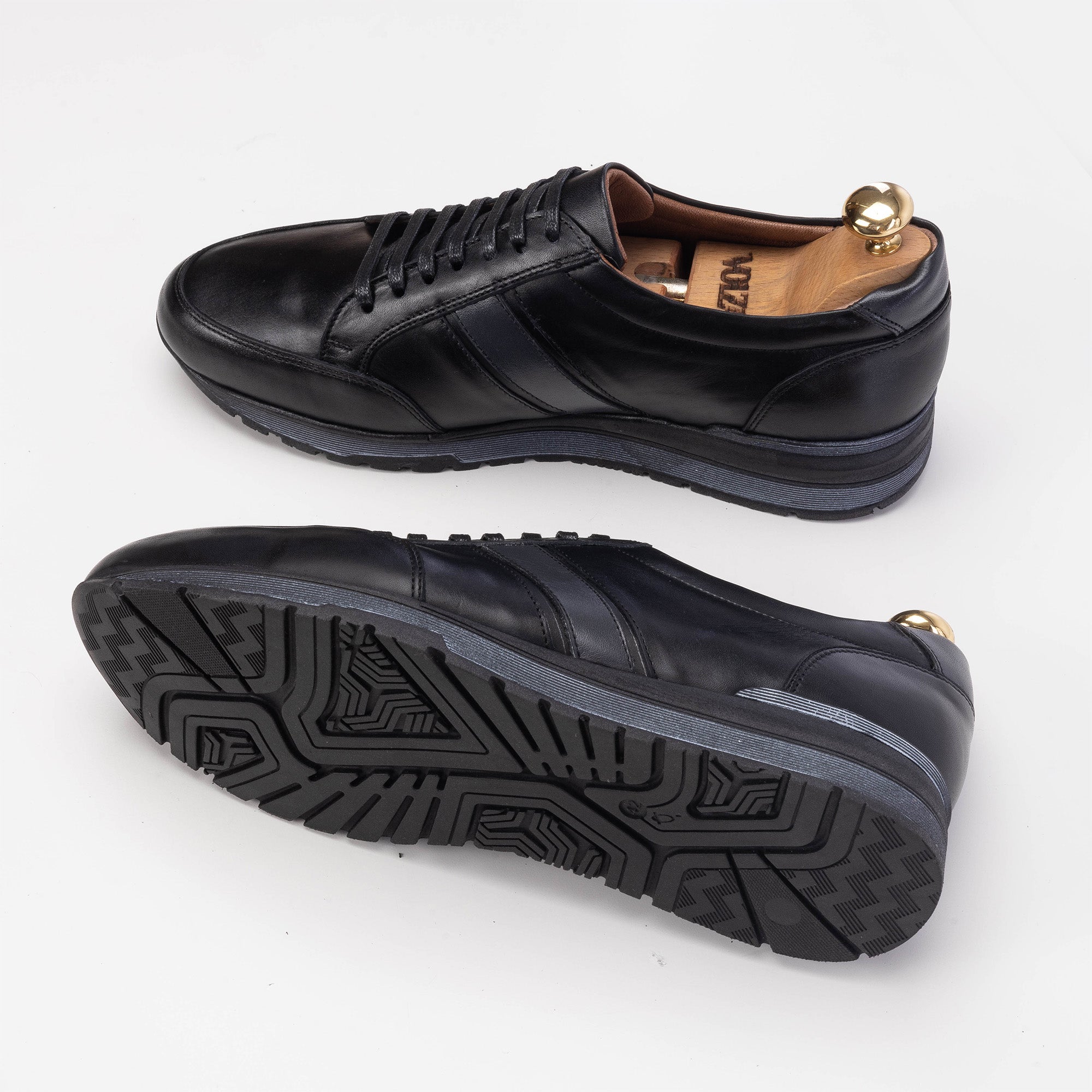 Volzak 5204 basket en cuir noir