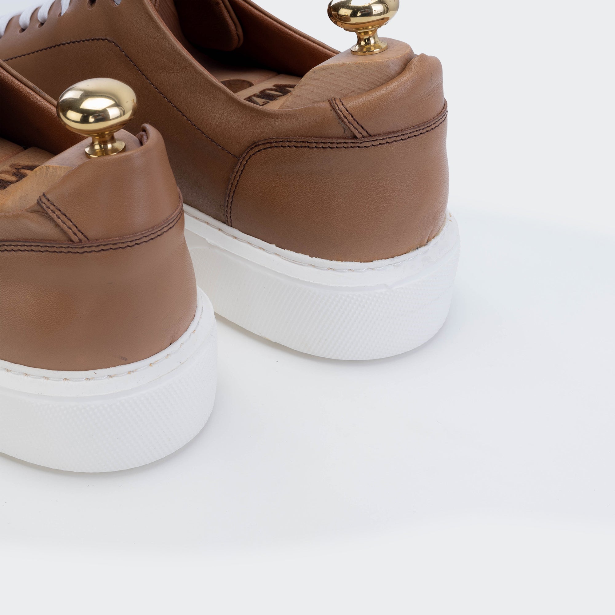 Volzak 5214 beige leather sneaker