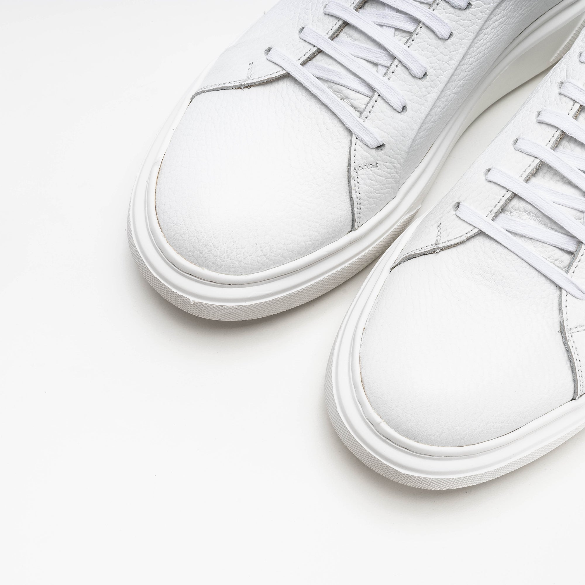 Volzak 400 Leather Sneakers White