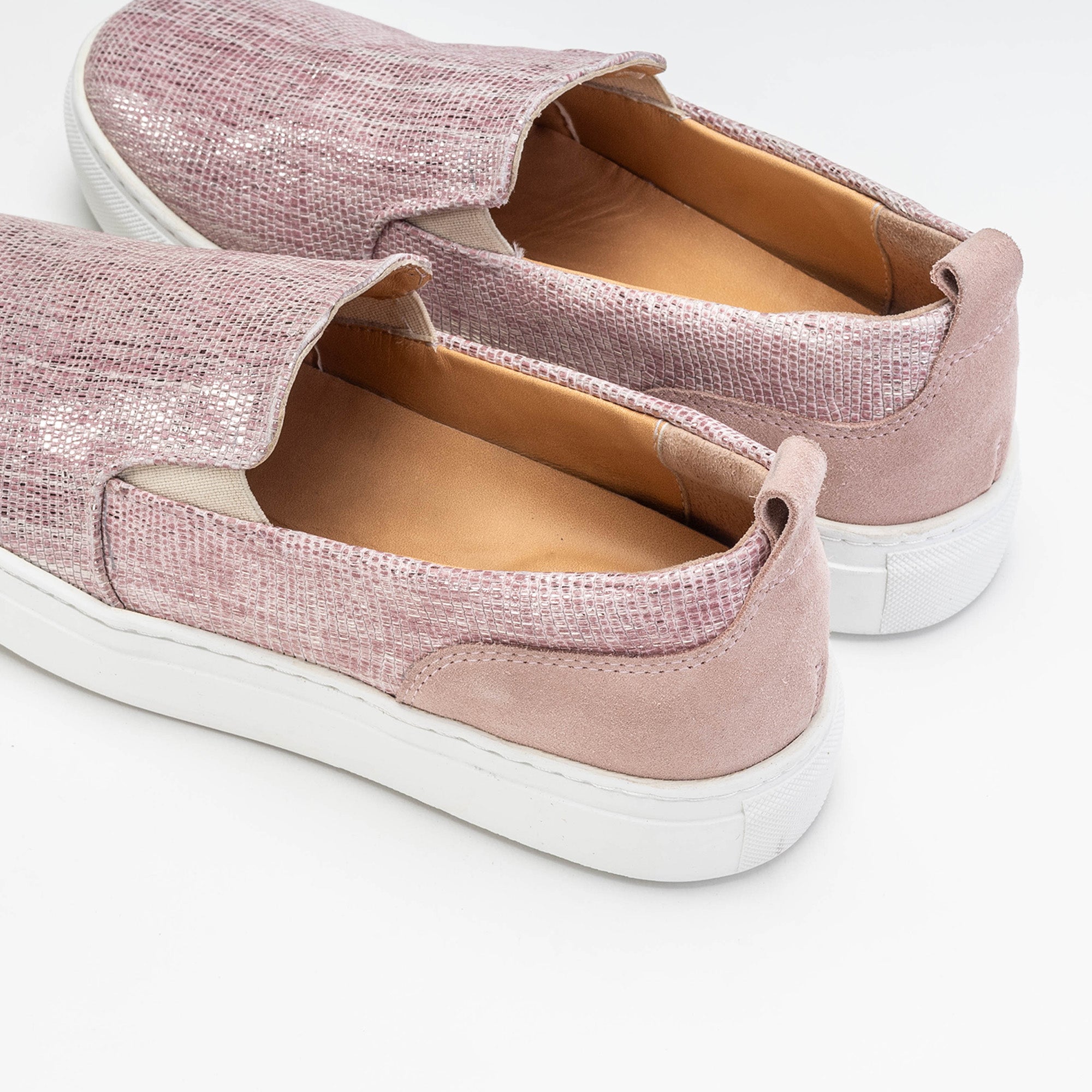 Volzak 072 Basket en nubuck Rose