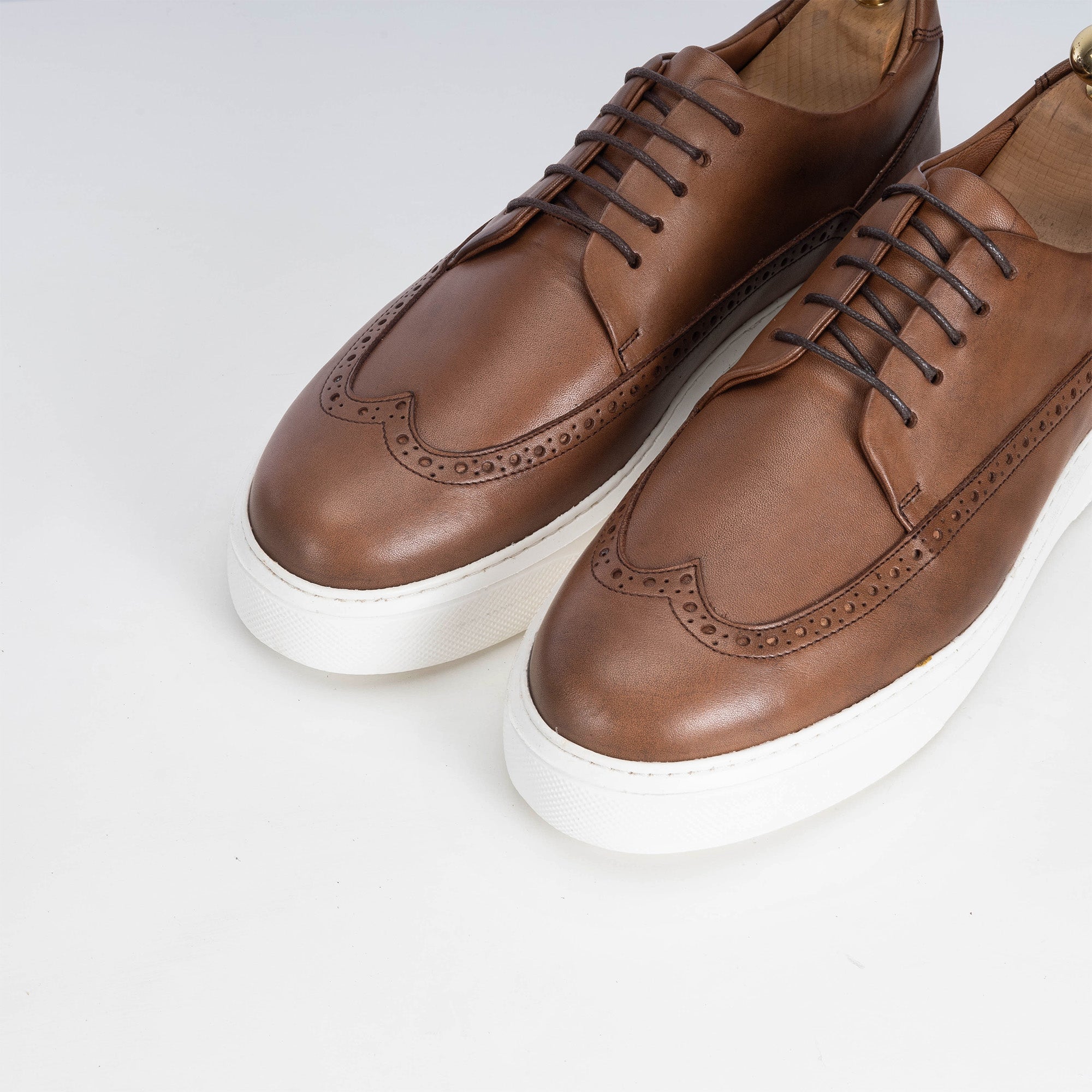 Volzak 5226 Basket en cuir marron vintage