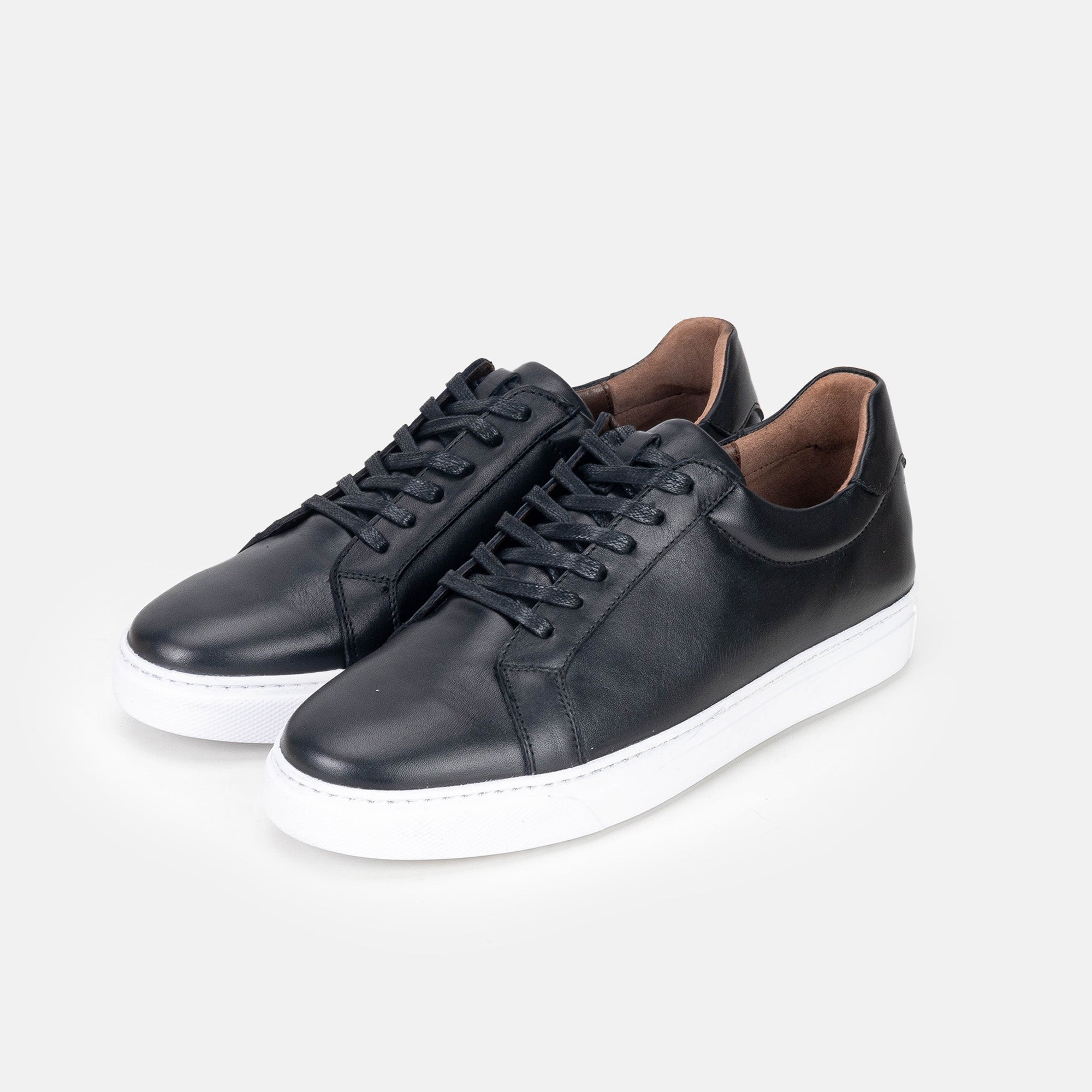 Volzak 3930 Basket en cuir Noir