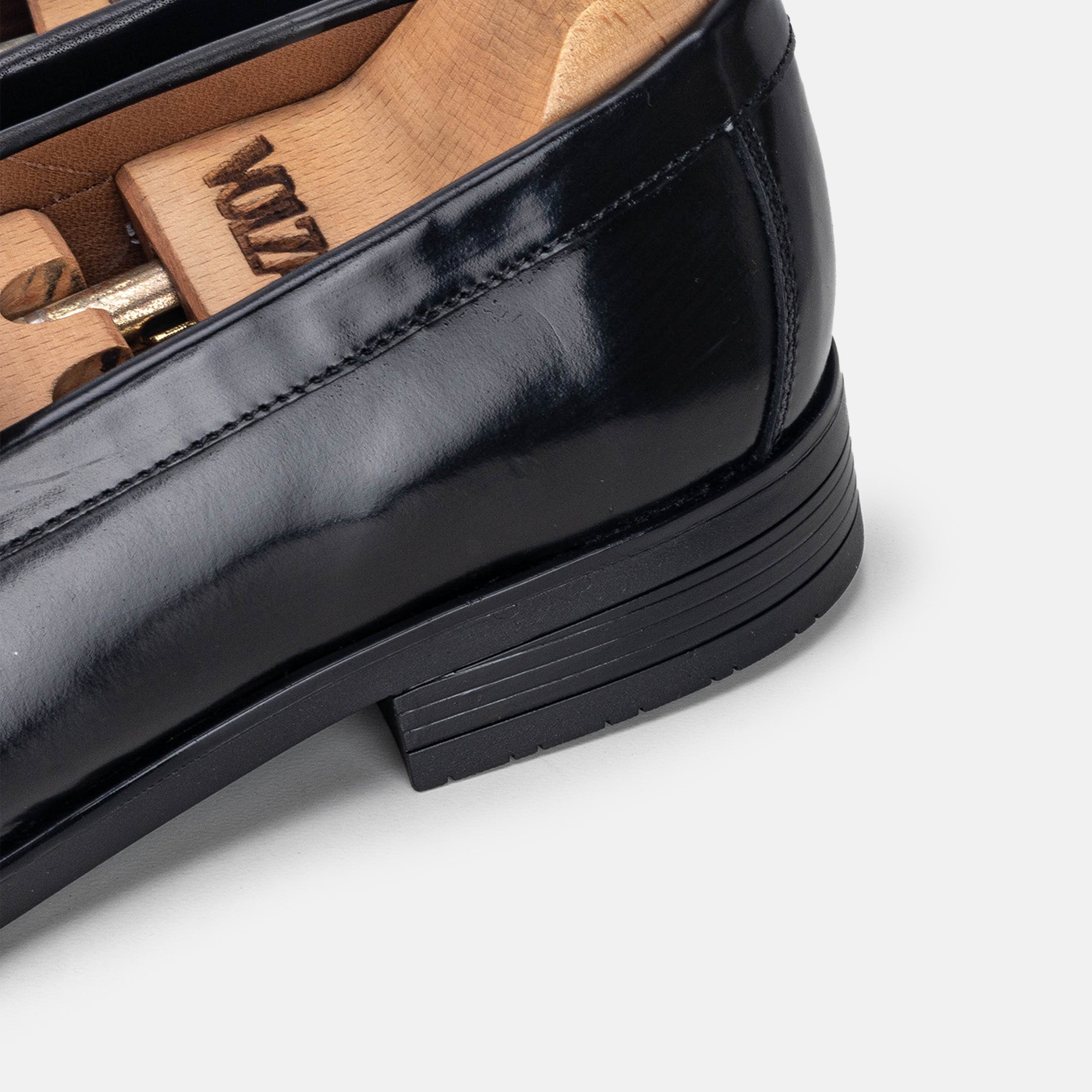 Volzak 5328 Black Demaskable Leather Shoe