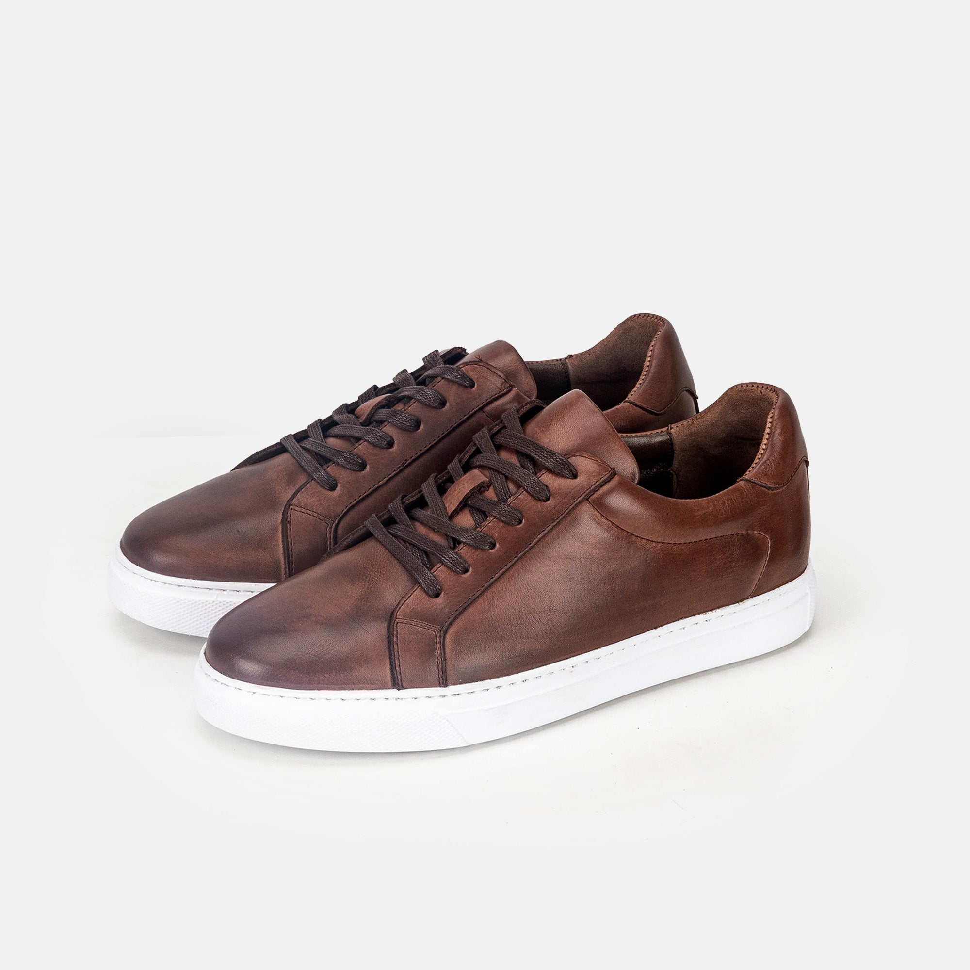 Volzak 1527 Basket en cuir Marron