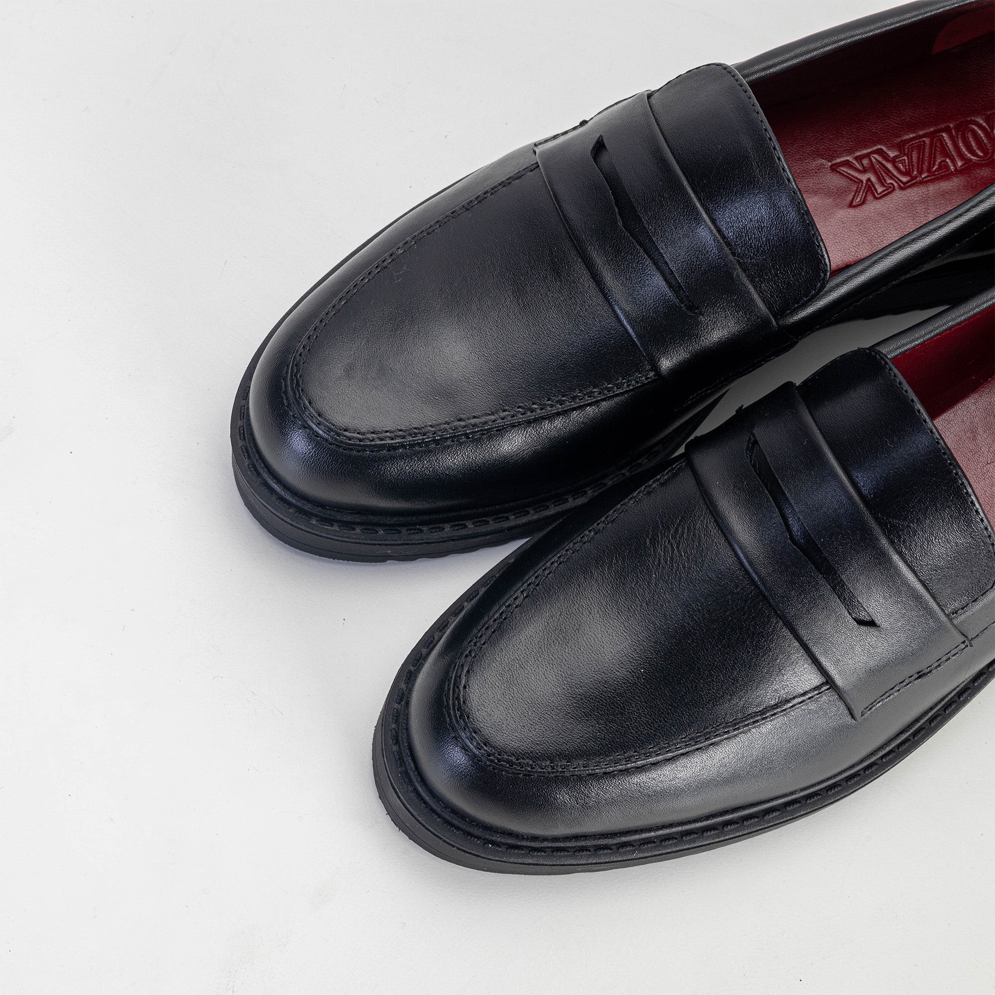 Volzak 0727 Chaussure en cuir Noir