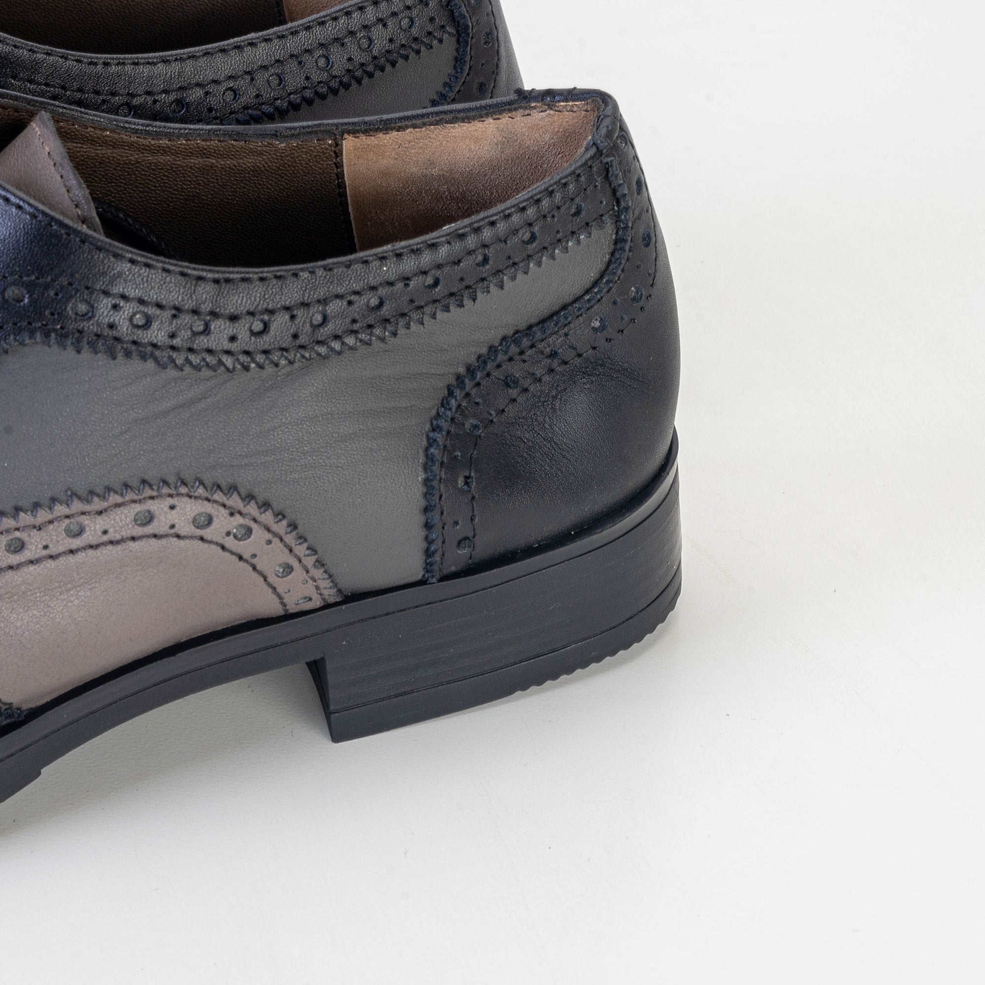 Volzak 106 Black Leather Shoe