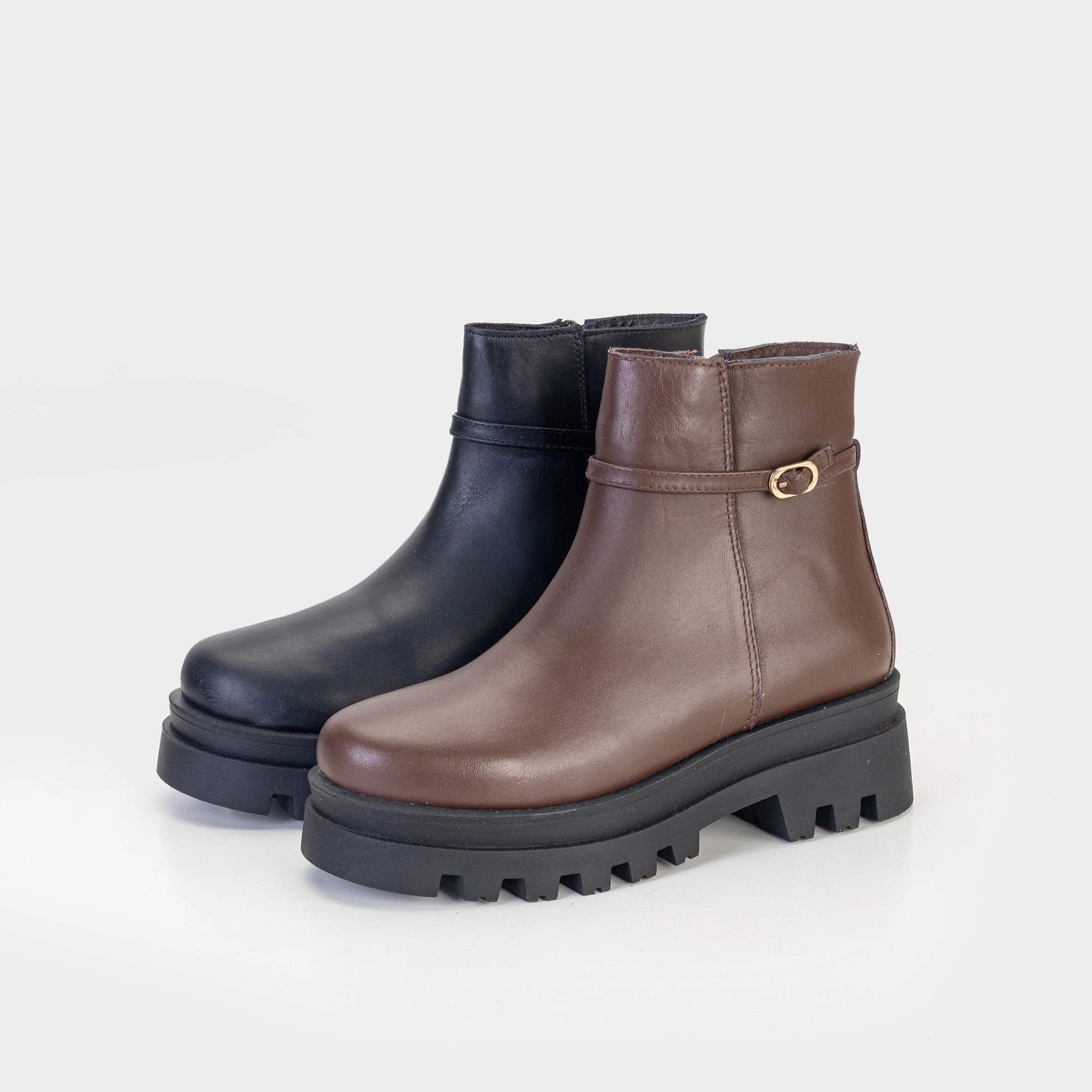 Volzak 3011 Black Leather Ankle Boot