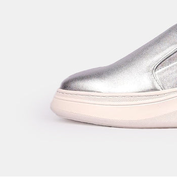 ''02 Silver Leather Mule