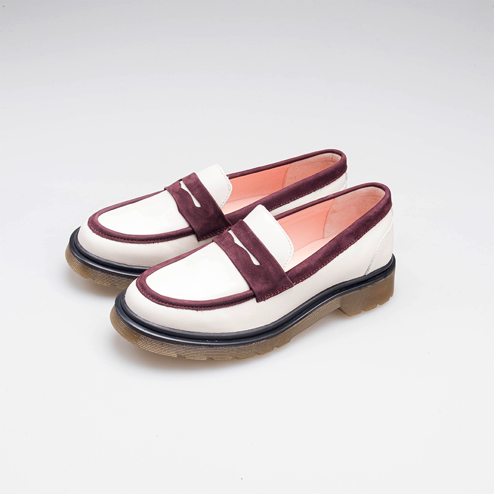 Volzak 422 Chaussure en cuir Beige Bordeaux