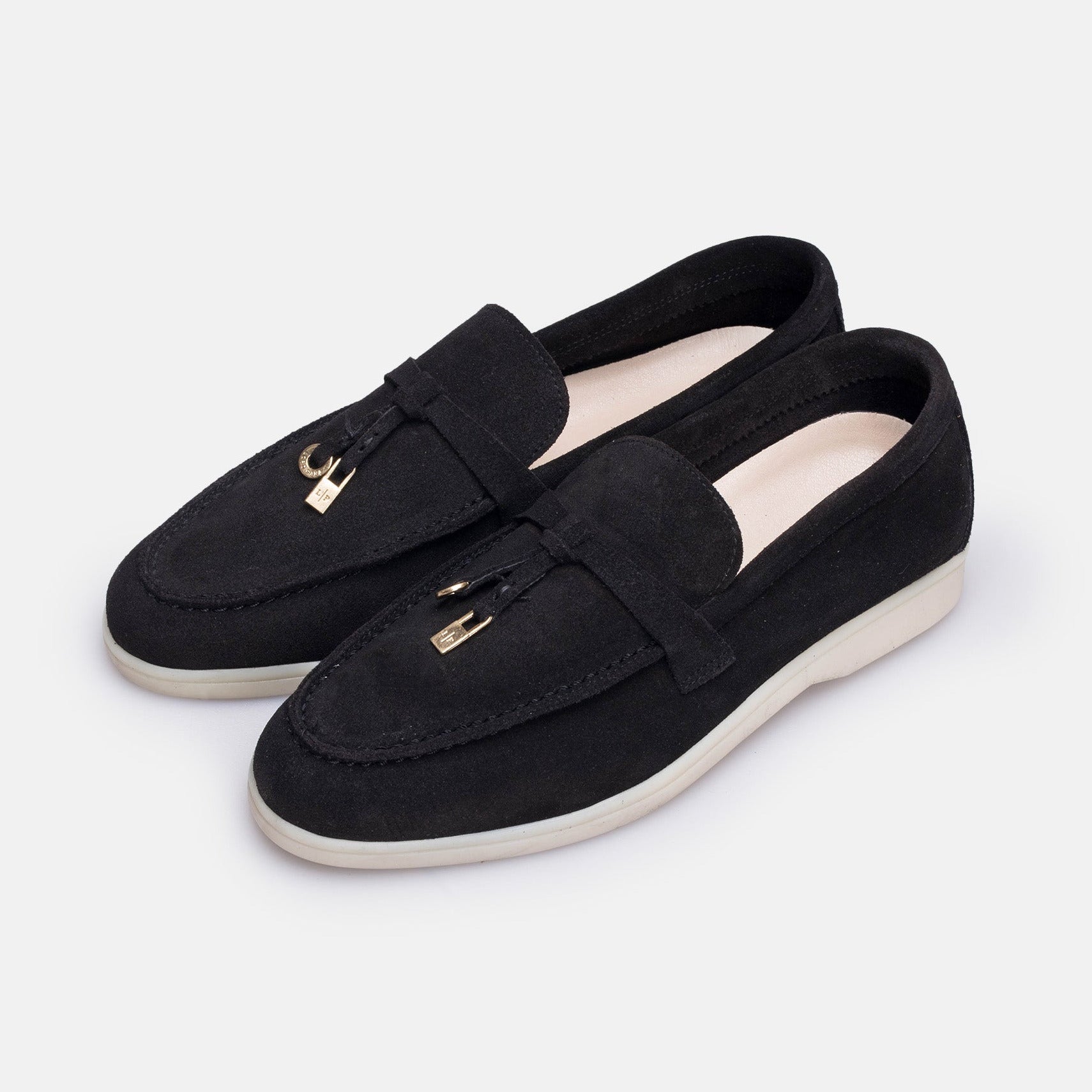 Volzak 32 Black Suede Shoe