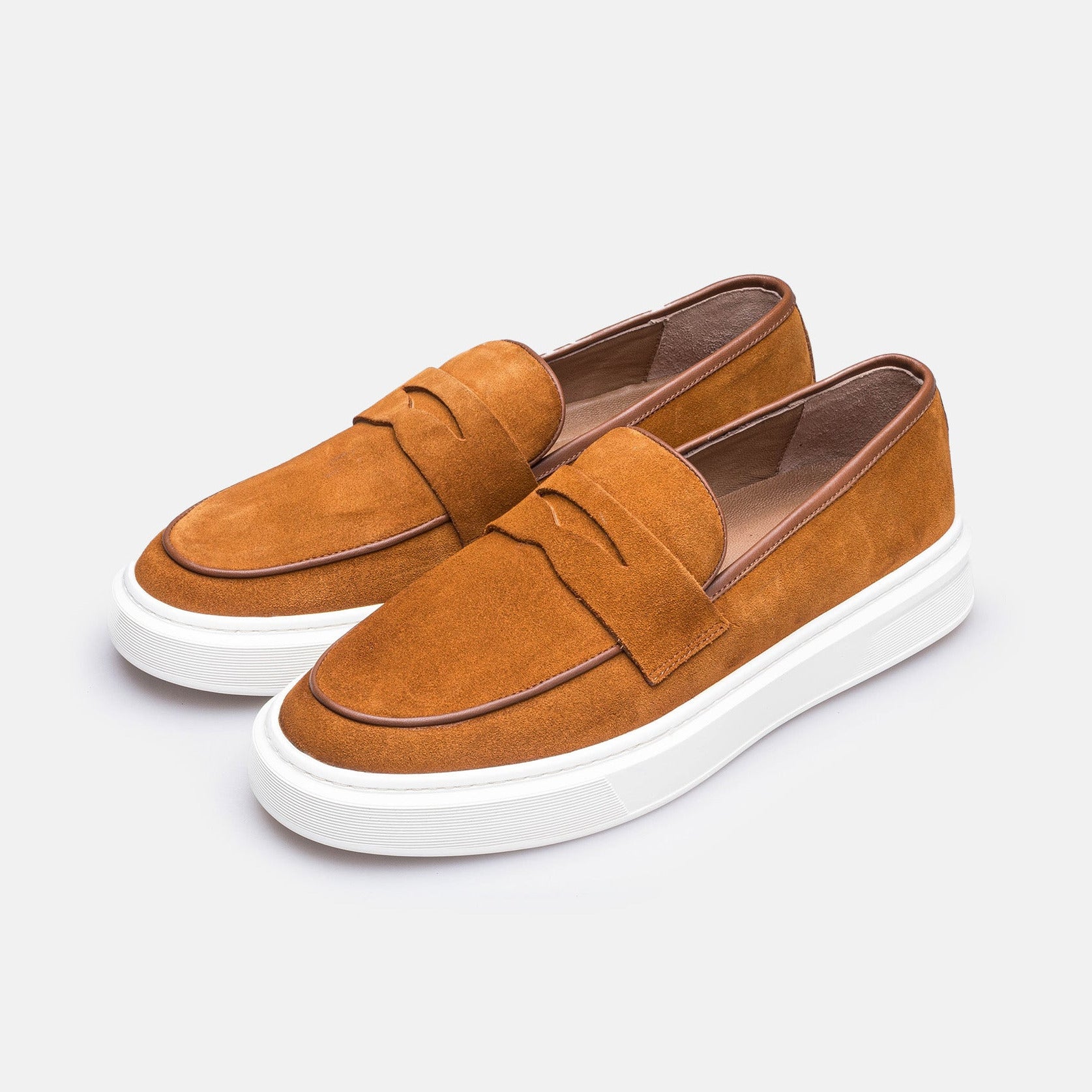 Volzak 2149 Camel suede sneaker