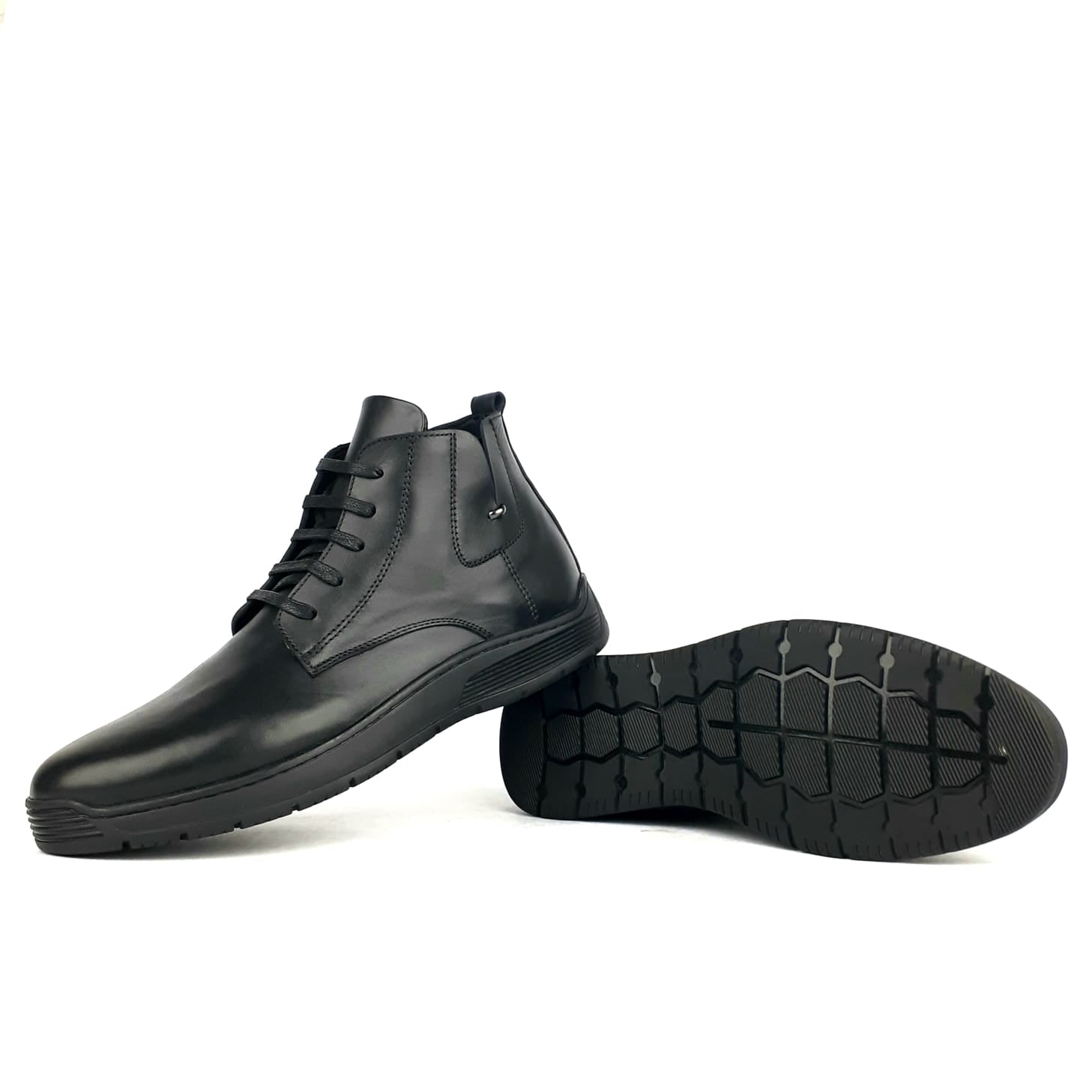 7023 Black leather ankle boot