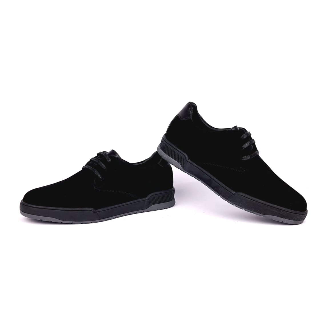 Volzak 5023 Basket en daim Noir