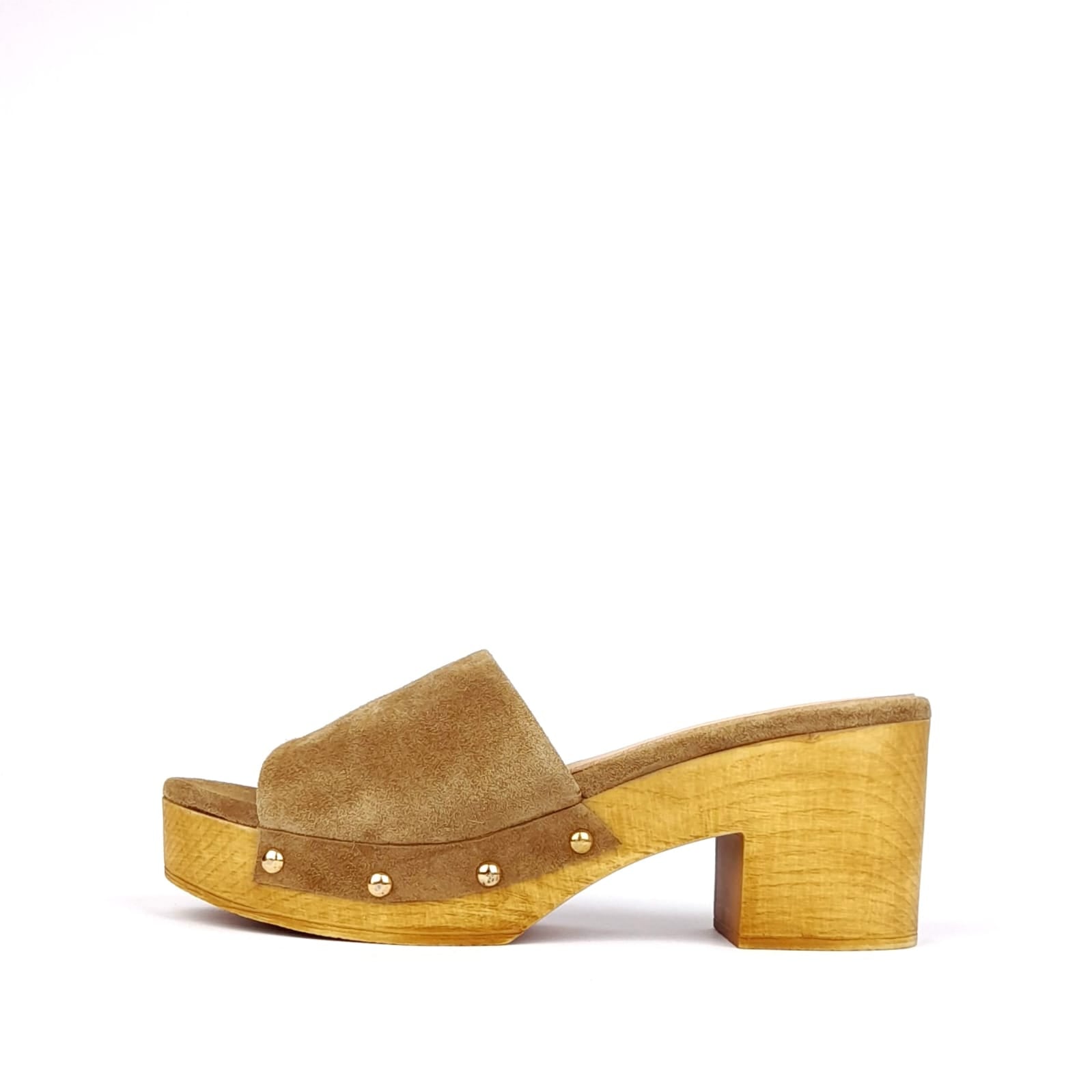 Volzak 50 Camel suede sandal