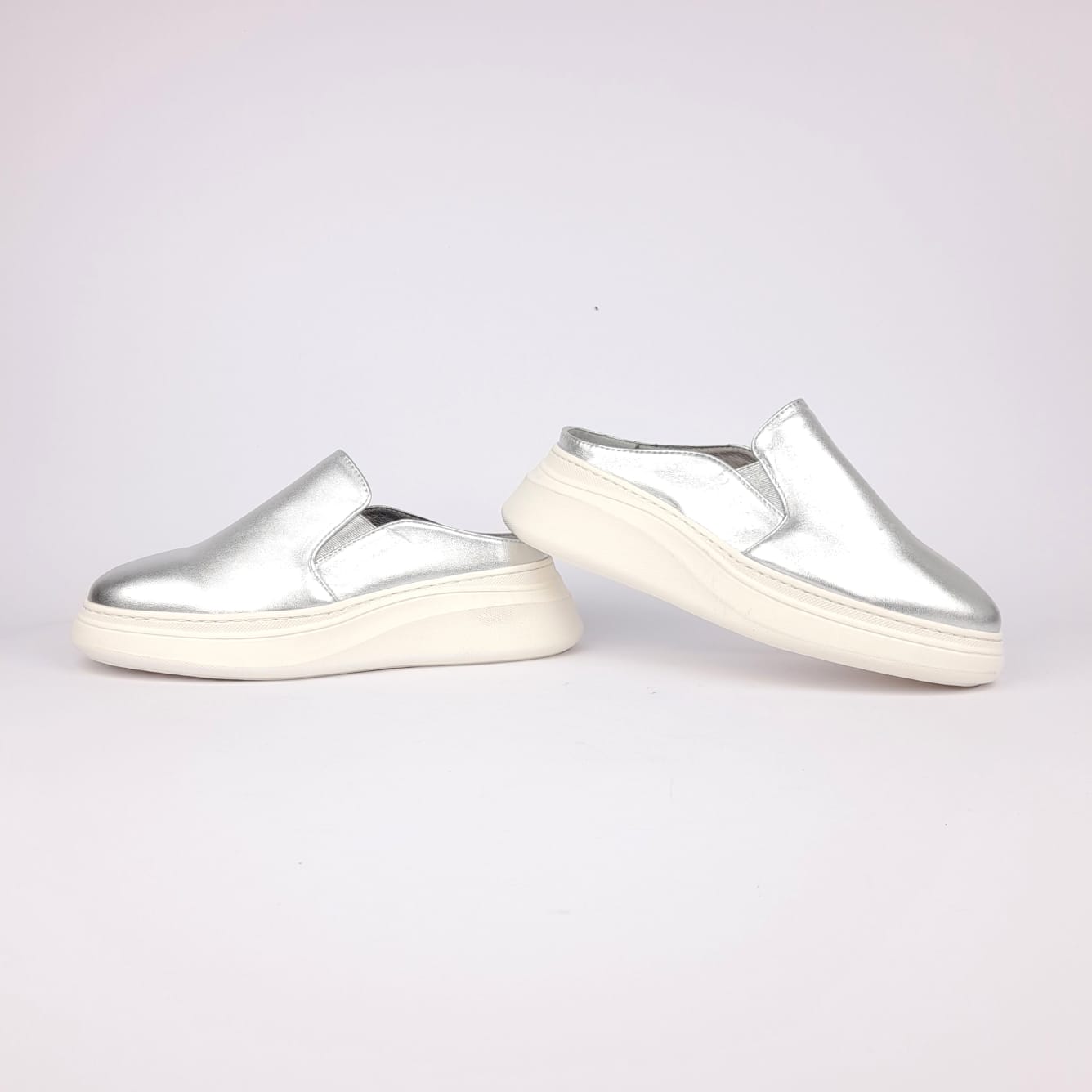 ''02 Silver Leather Mule