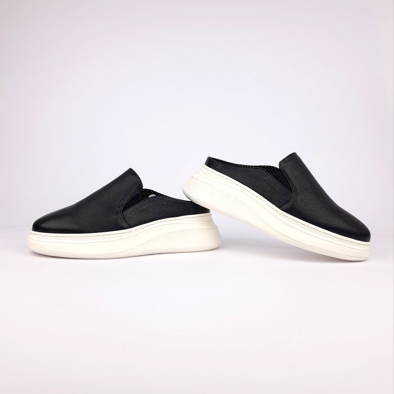 Volzak 02 Mule en cuir Noir