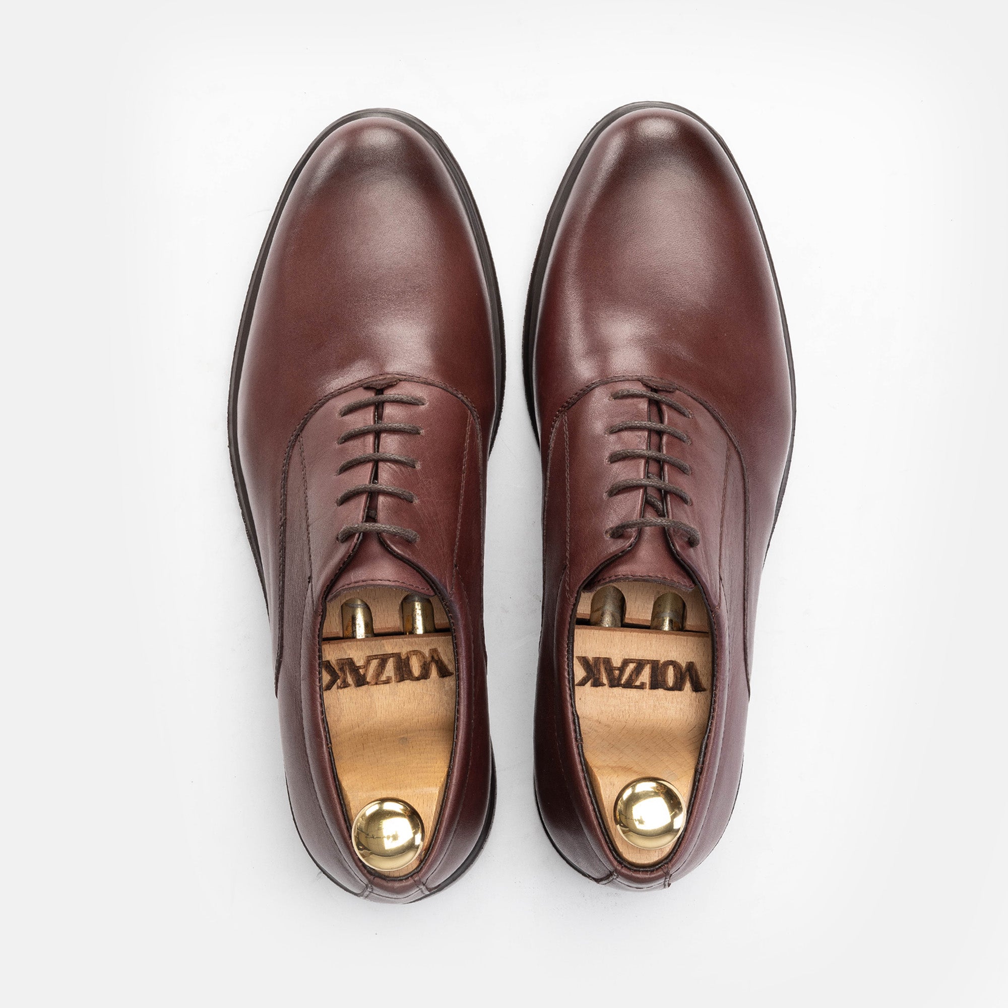'910 Bordeaux leather shoe