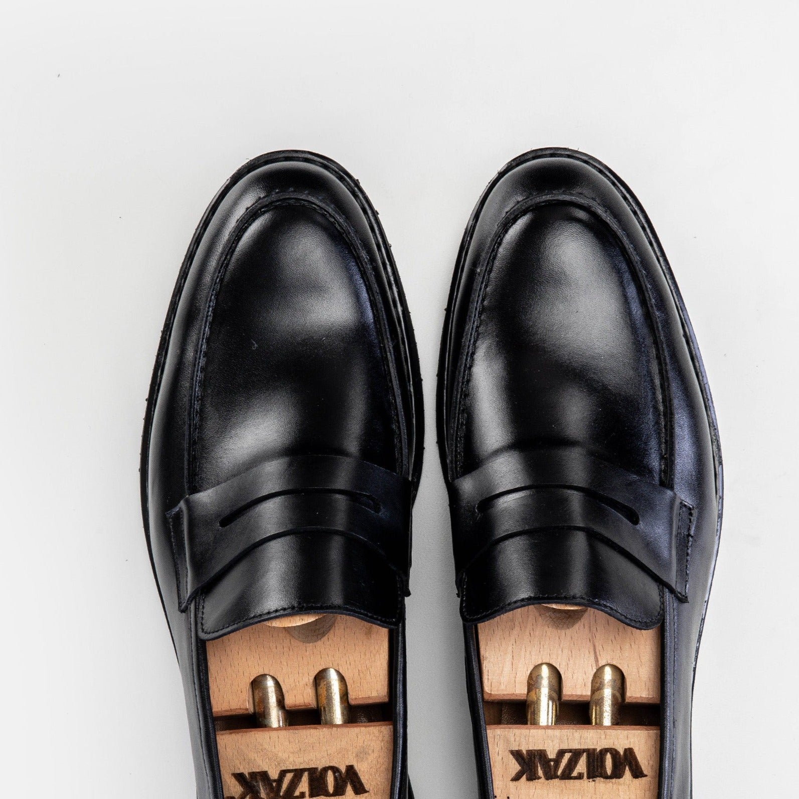 Volzak 5164 chaussure en cuir noir