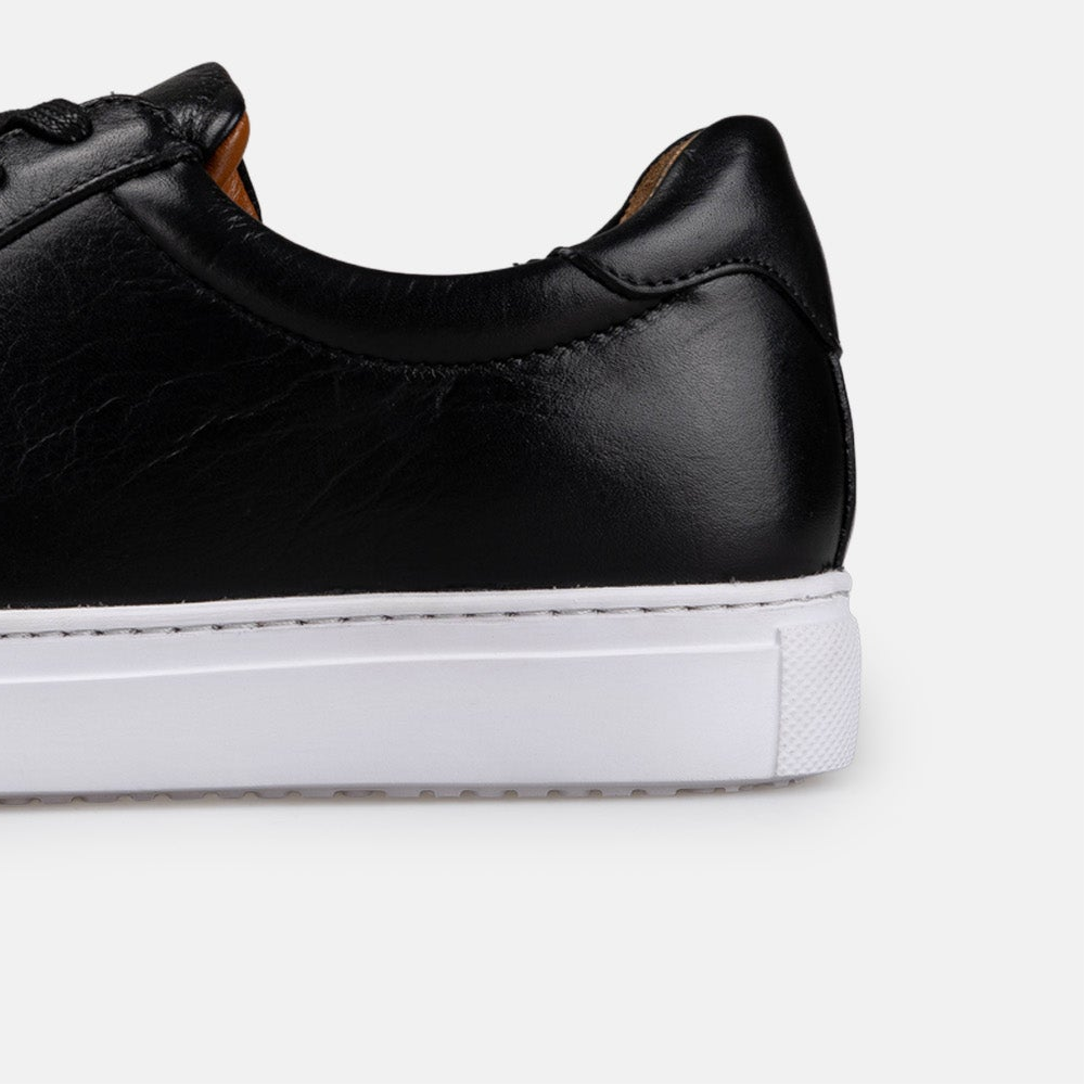 Volzak 3930 Black Leather Sneakers