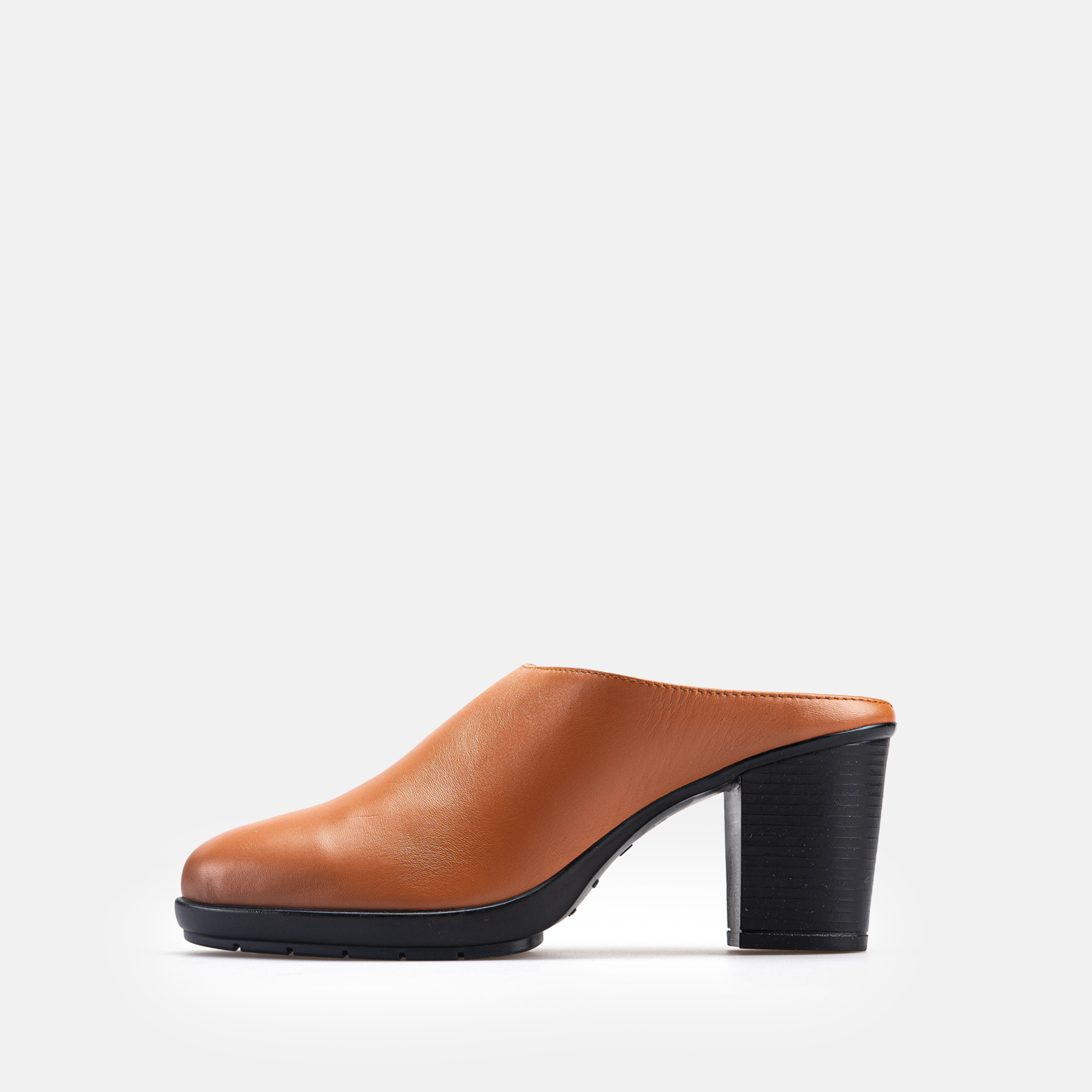 Volzak 686 Sabot à talon en cuir Camel