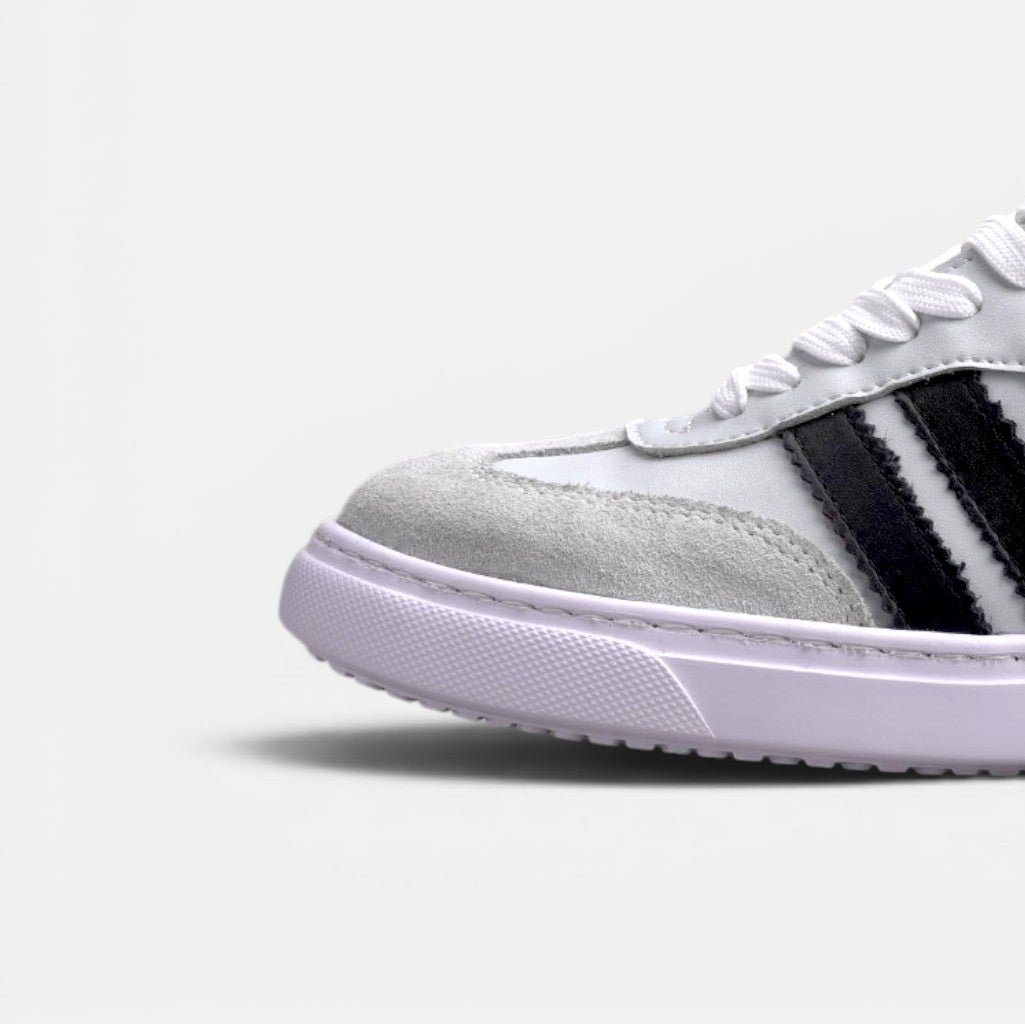 Volzak 2037 Black Leather Sneakers