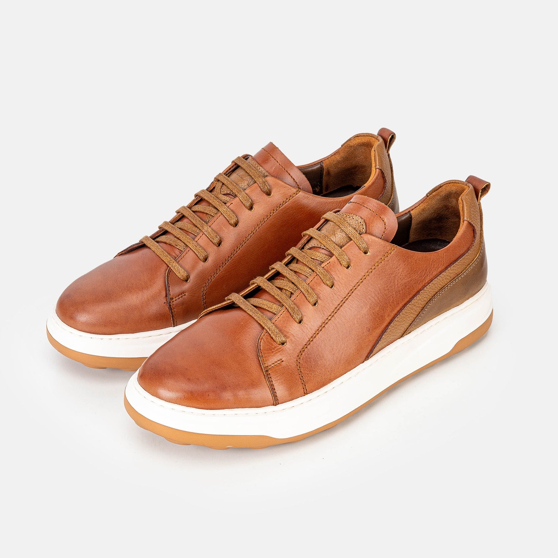 Volzak 6092 basket en cuir Camel