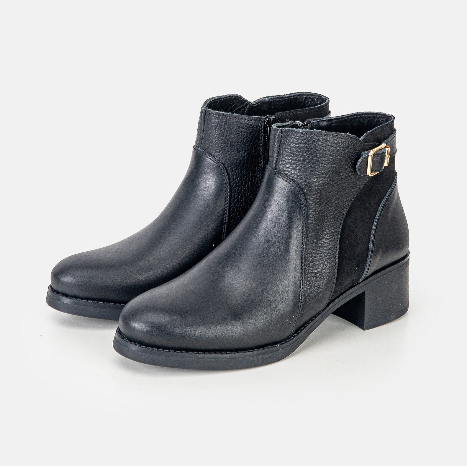 Volzak 3018 Black Leather Ankle Boot