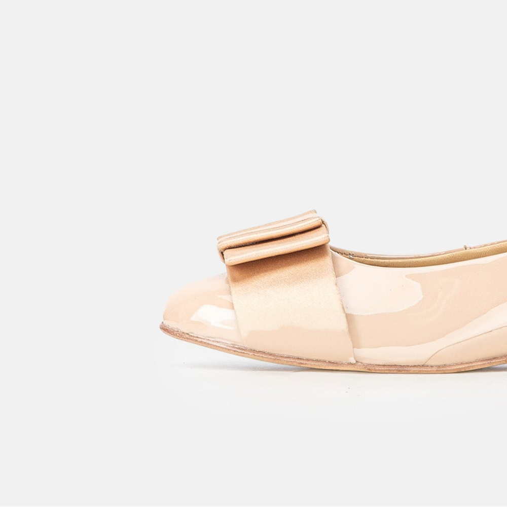 Volzak 077 Nude Patent Leather Ballerina