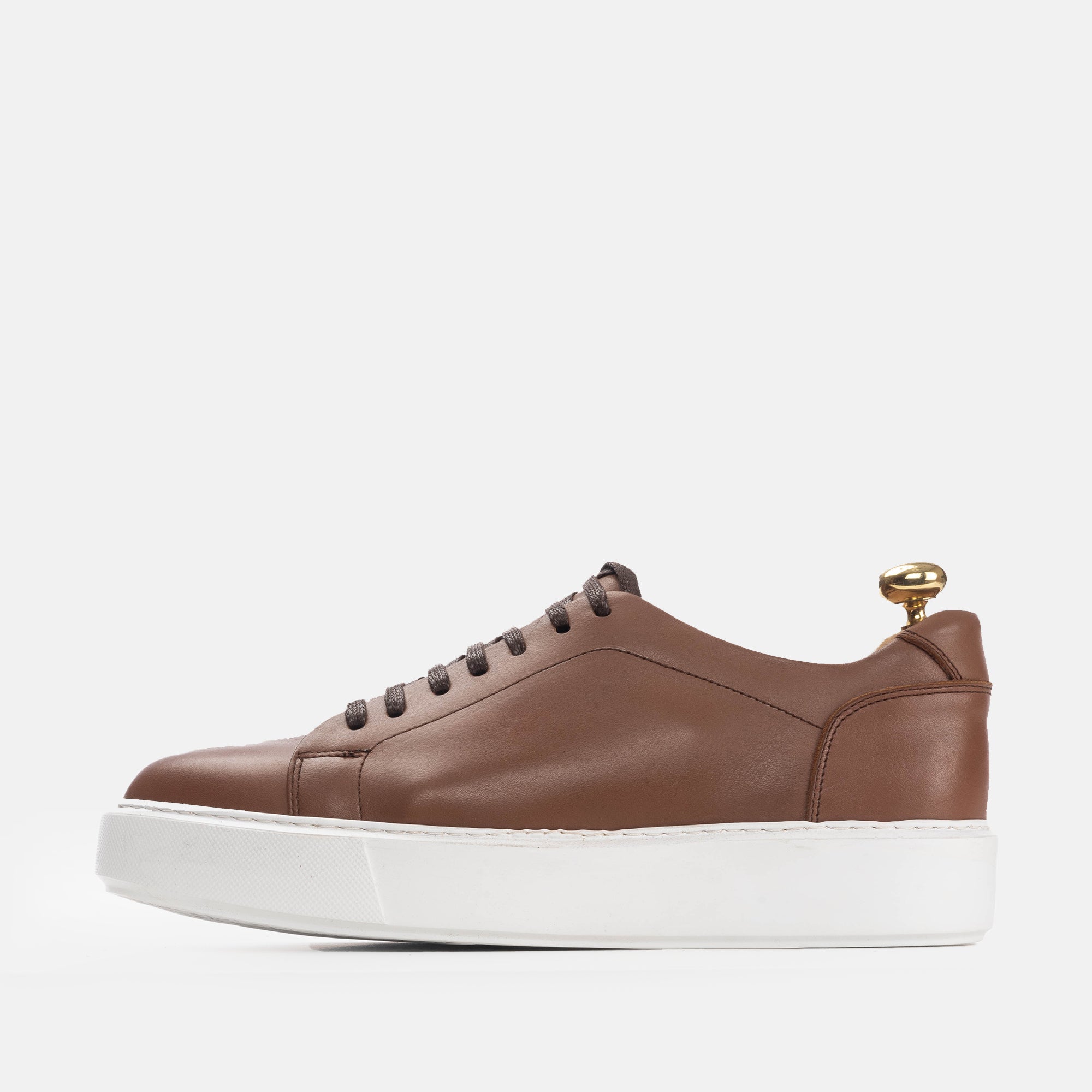 Volzak 5177 basket en cuir camel