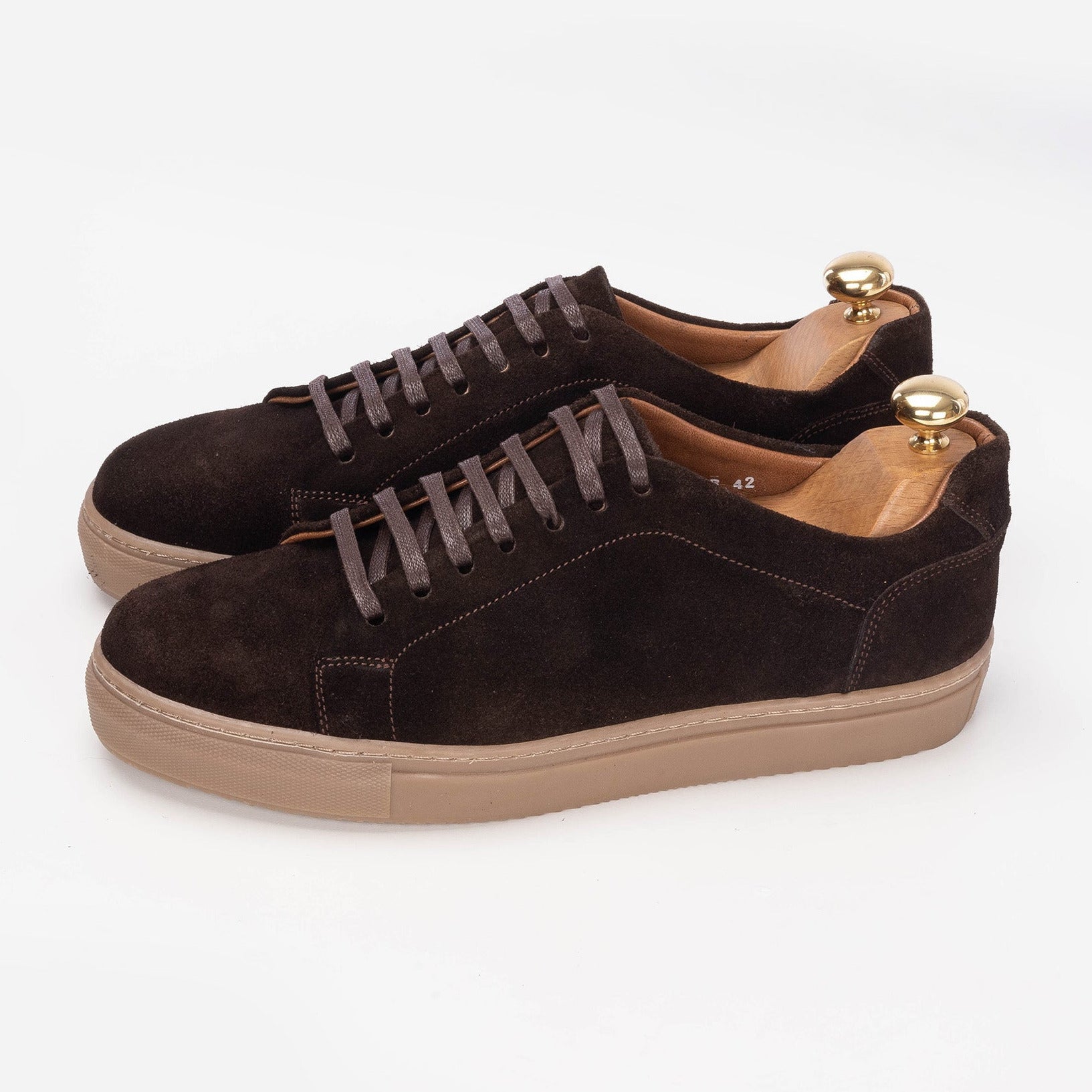 Volzak 5206 brown suede sneaker