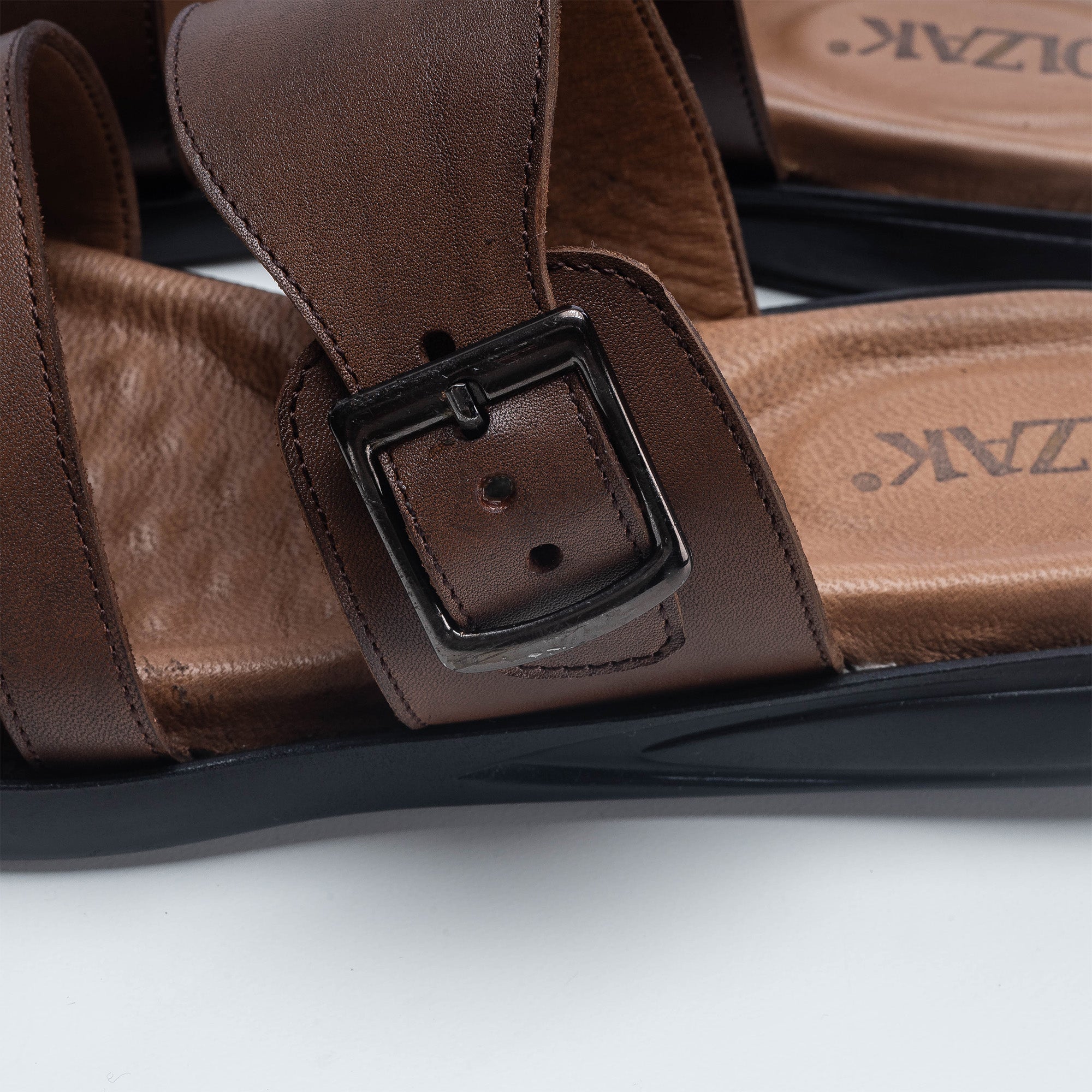 Volzak 5135 S Sandale en cuir marron vintage