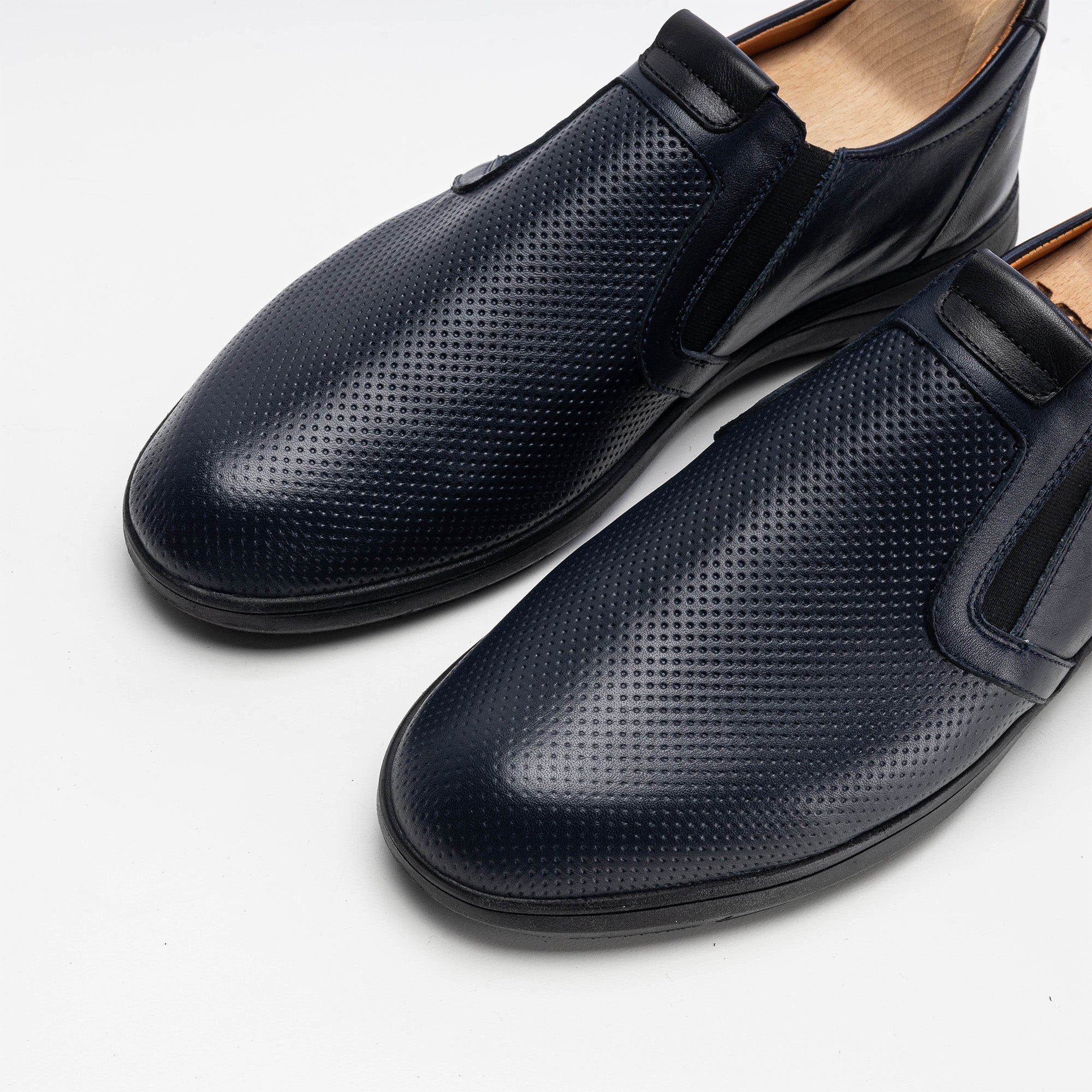 Volzak 2035 Chaussure en cuir Bleu