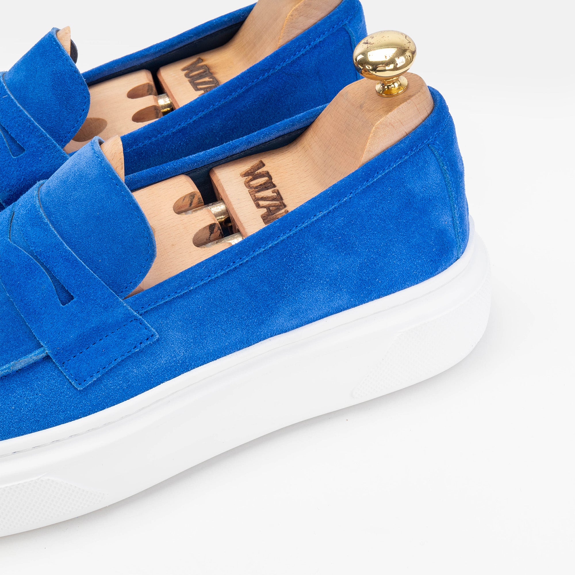 Volzak 300 Basket en daim Bleu ciel